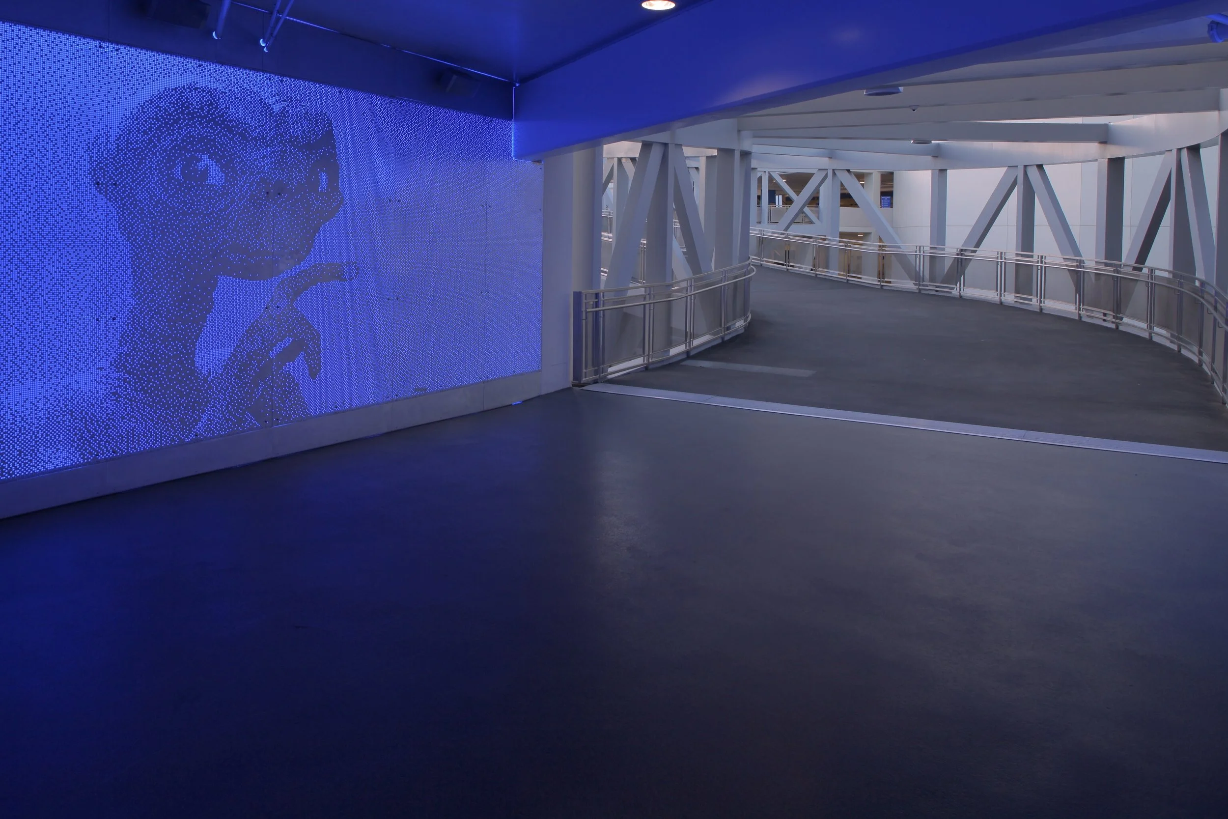 NBCUniversal E.T. Parking Structure pedestrian bridge