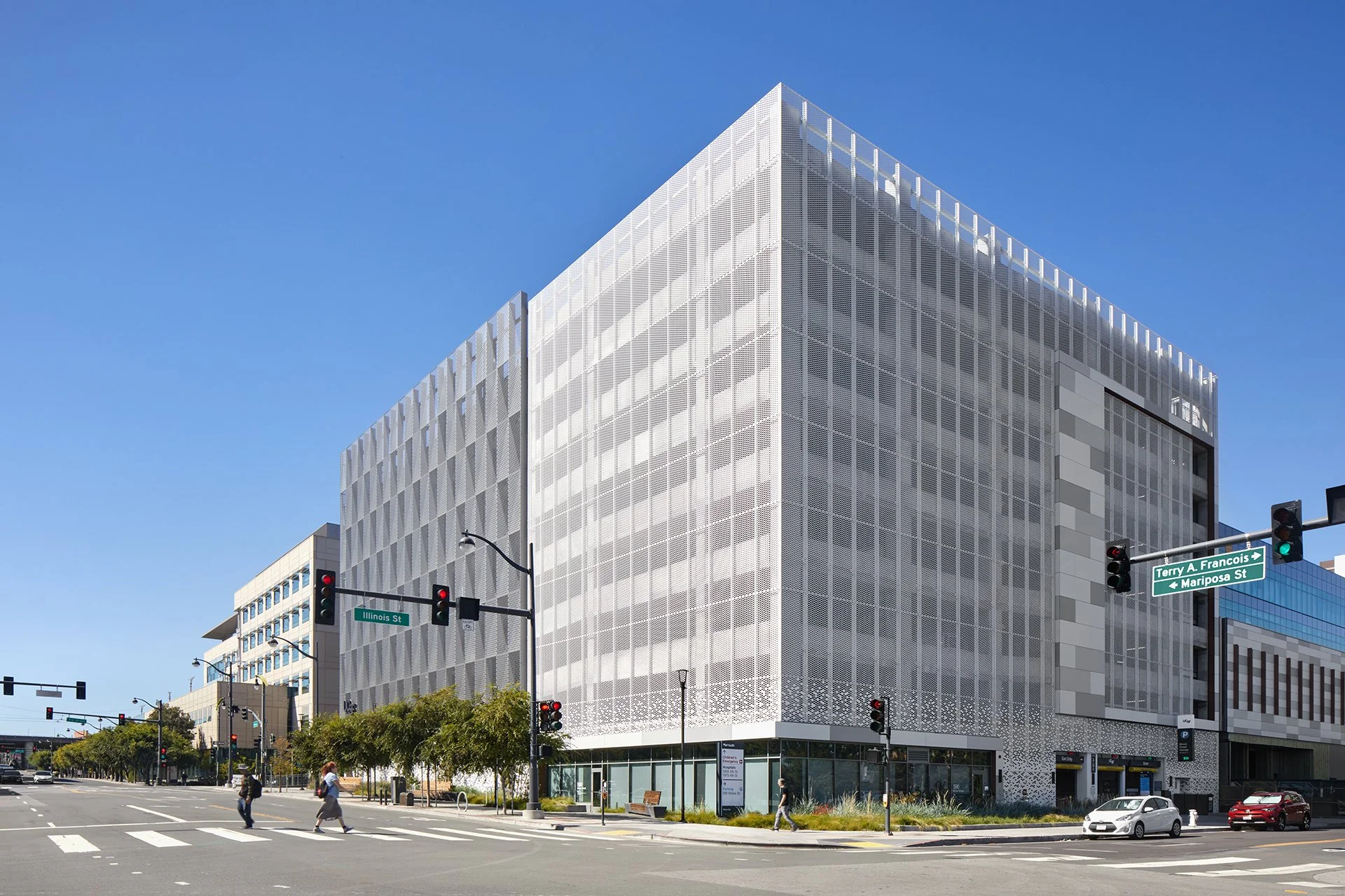 UCSF Block 34 Parking Structure corner