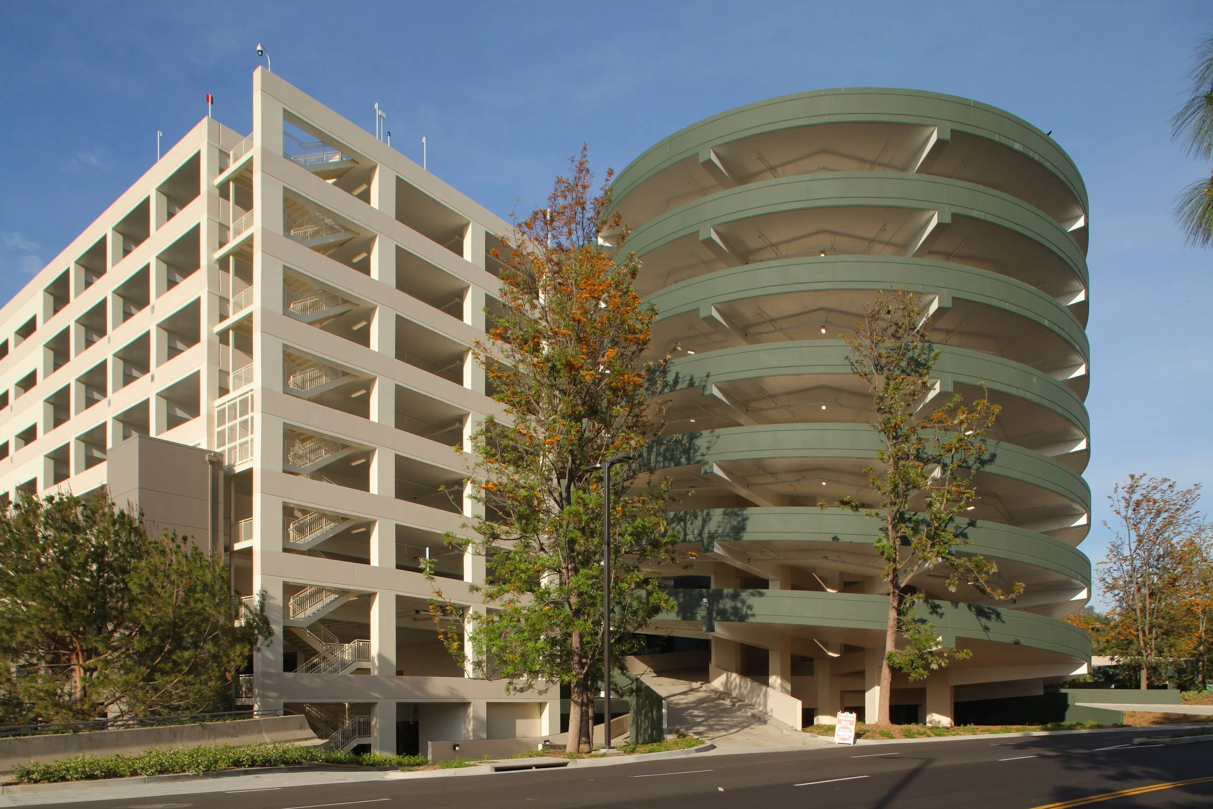 NBCUniversal E.T. Parking Structure ramp view