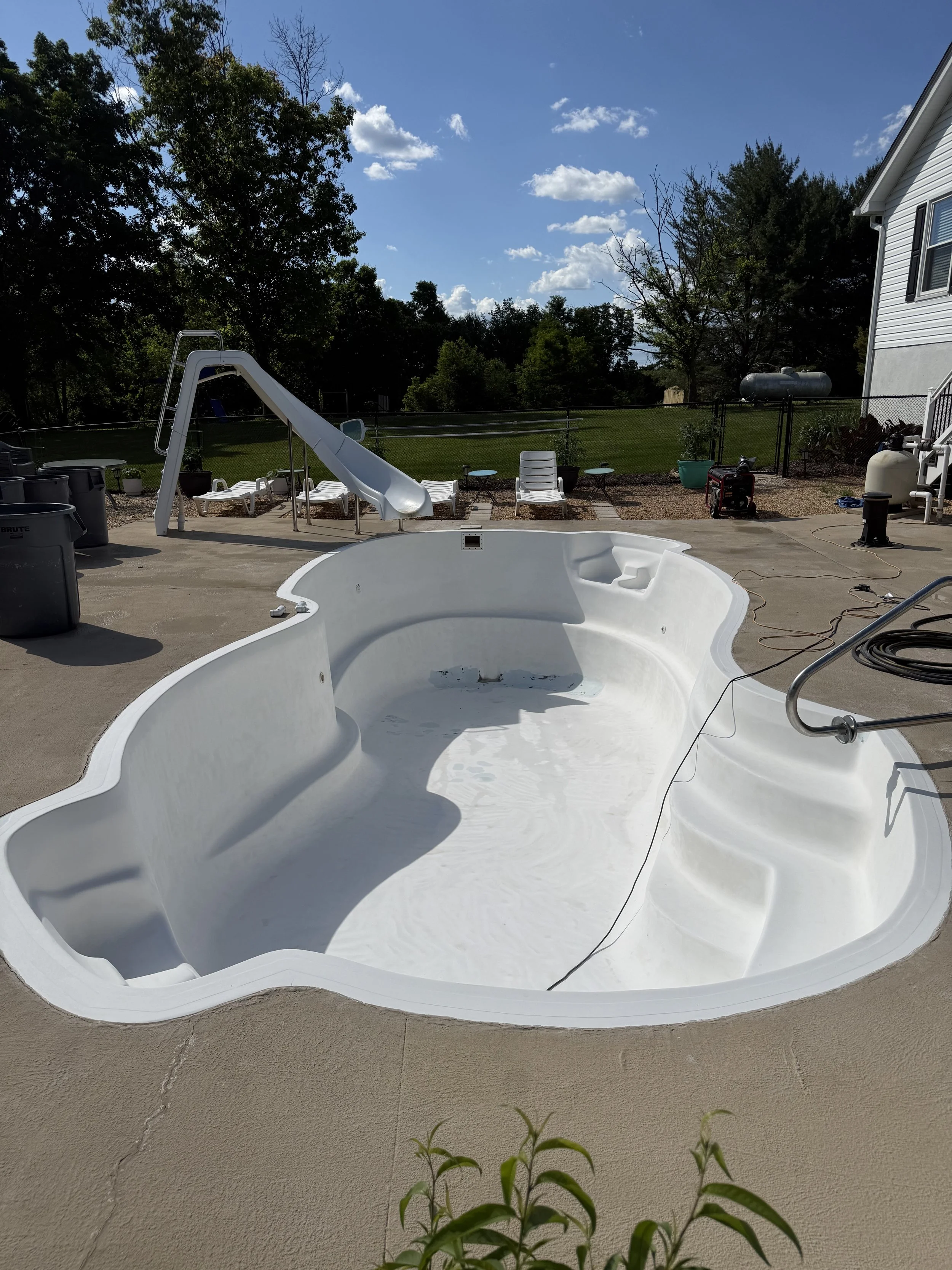 Fiberglass Swimming Pool Resurfacing