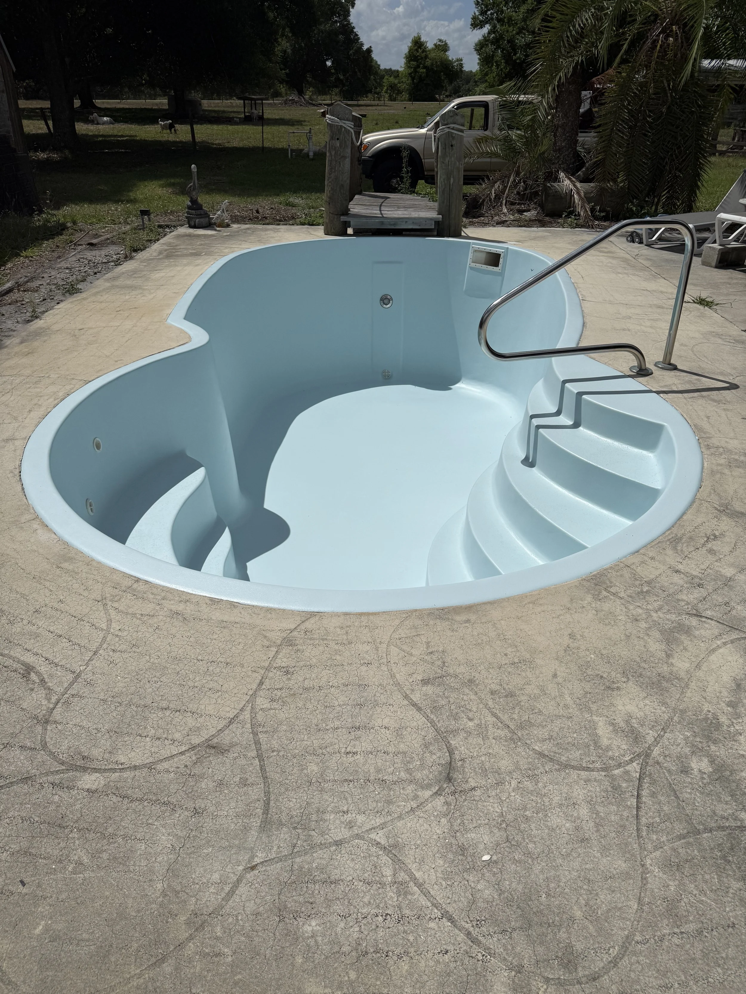 Fiberglass Swimming Pool Resurfacing