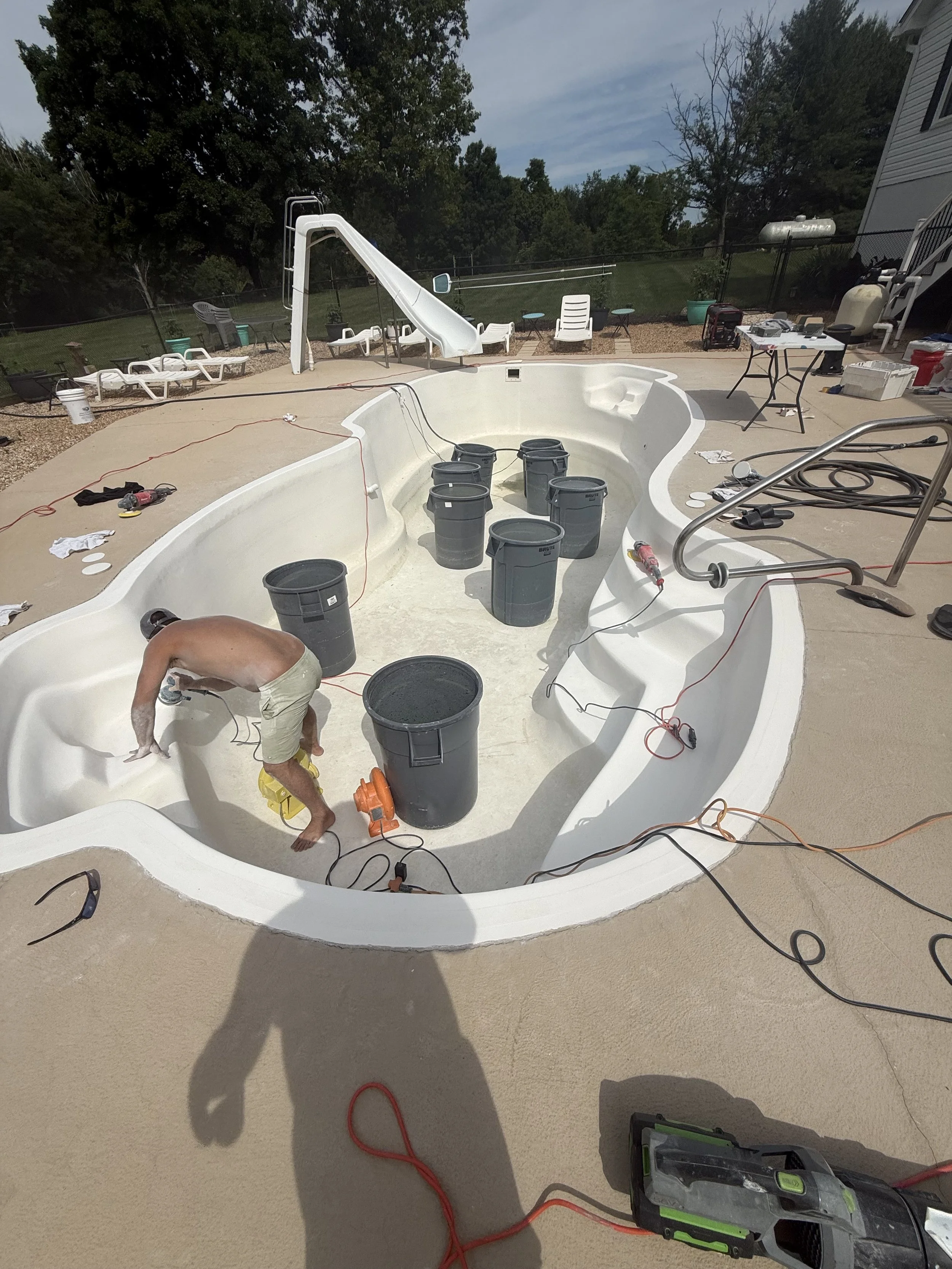 Fiberglass Swimming Pool Resurfacing