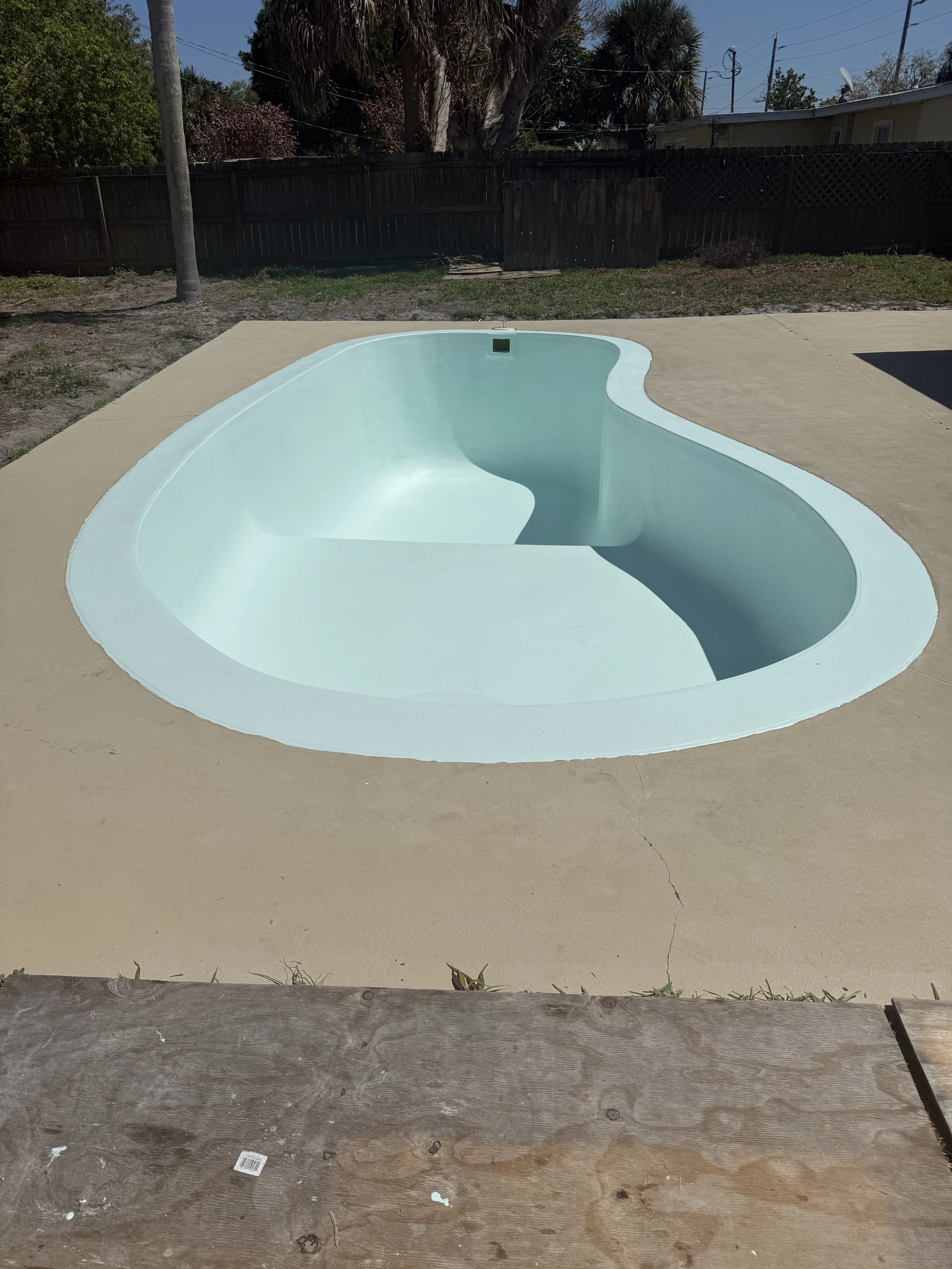 Fiberglass Swimming Pool Resurfacing