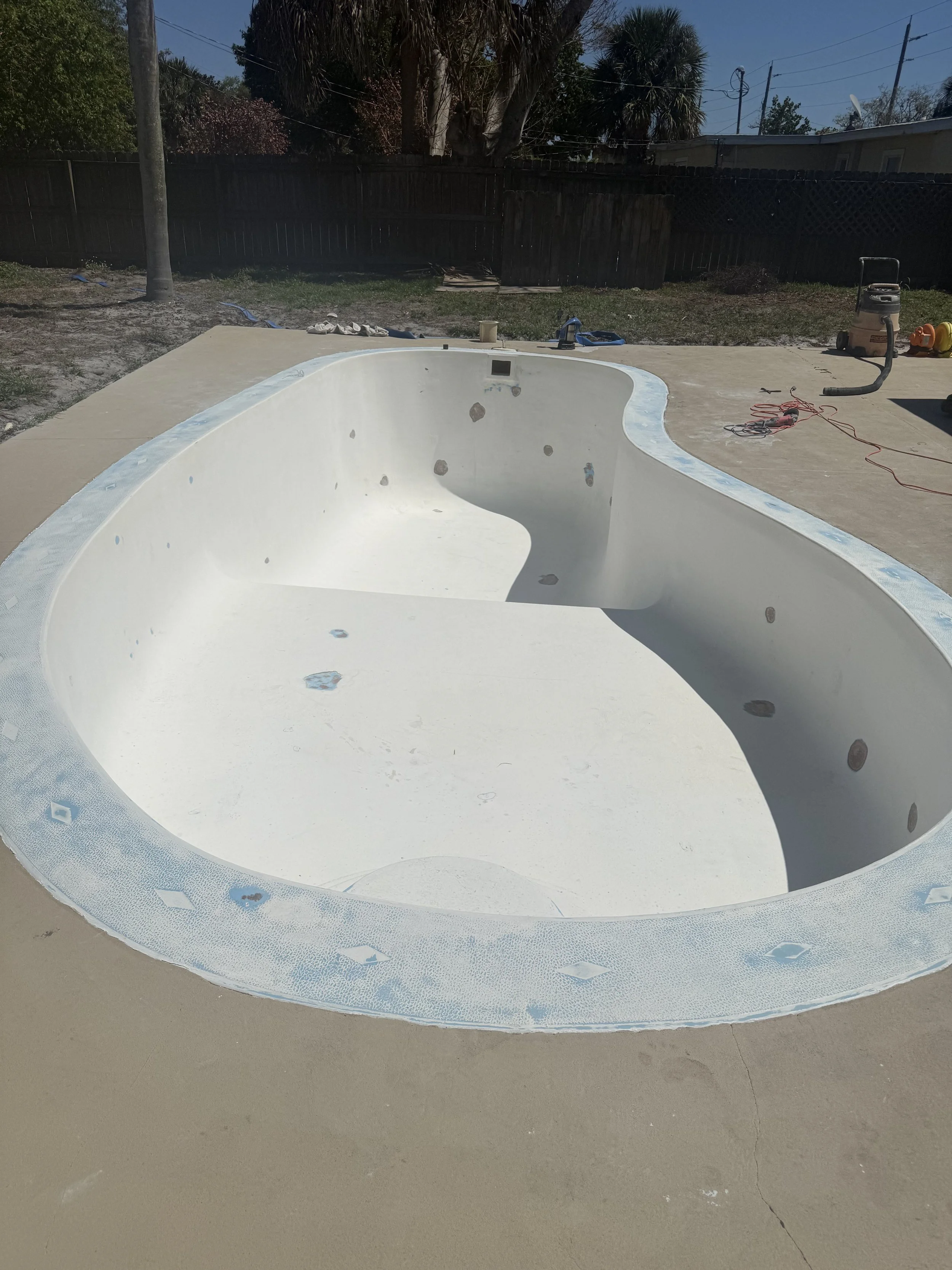 Fiberglass Swimming Pool Resurfacing