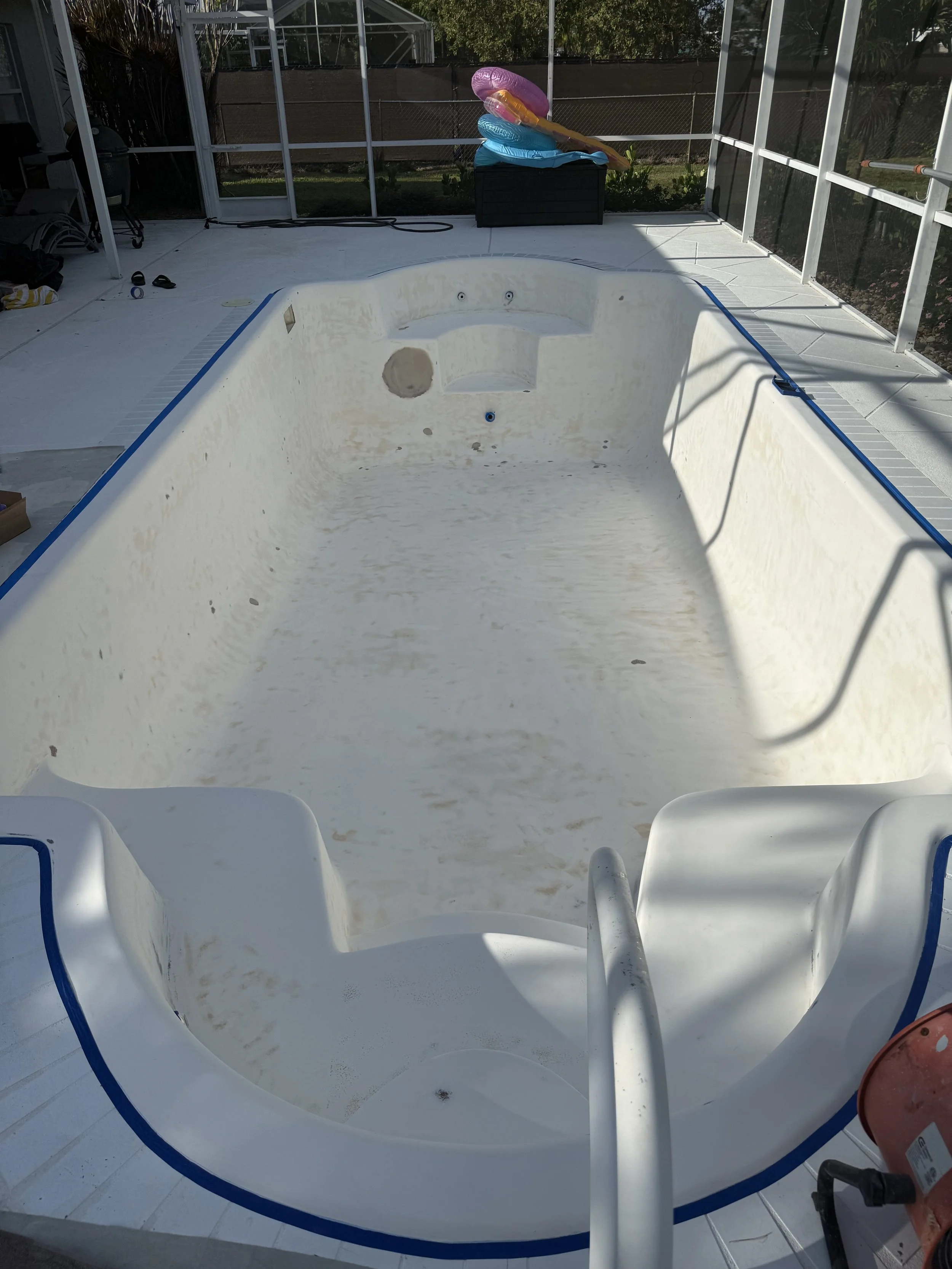 Fiberglass Swimming Pool Resurfacing