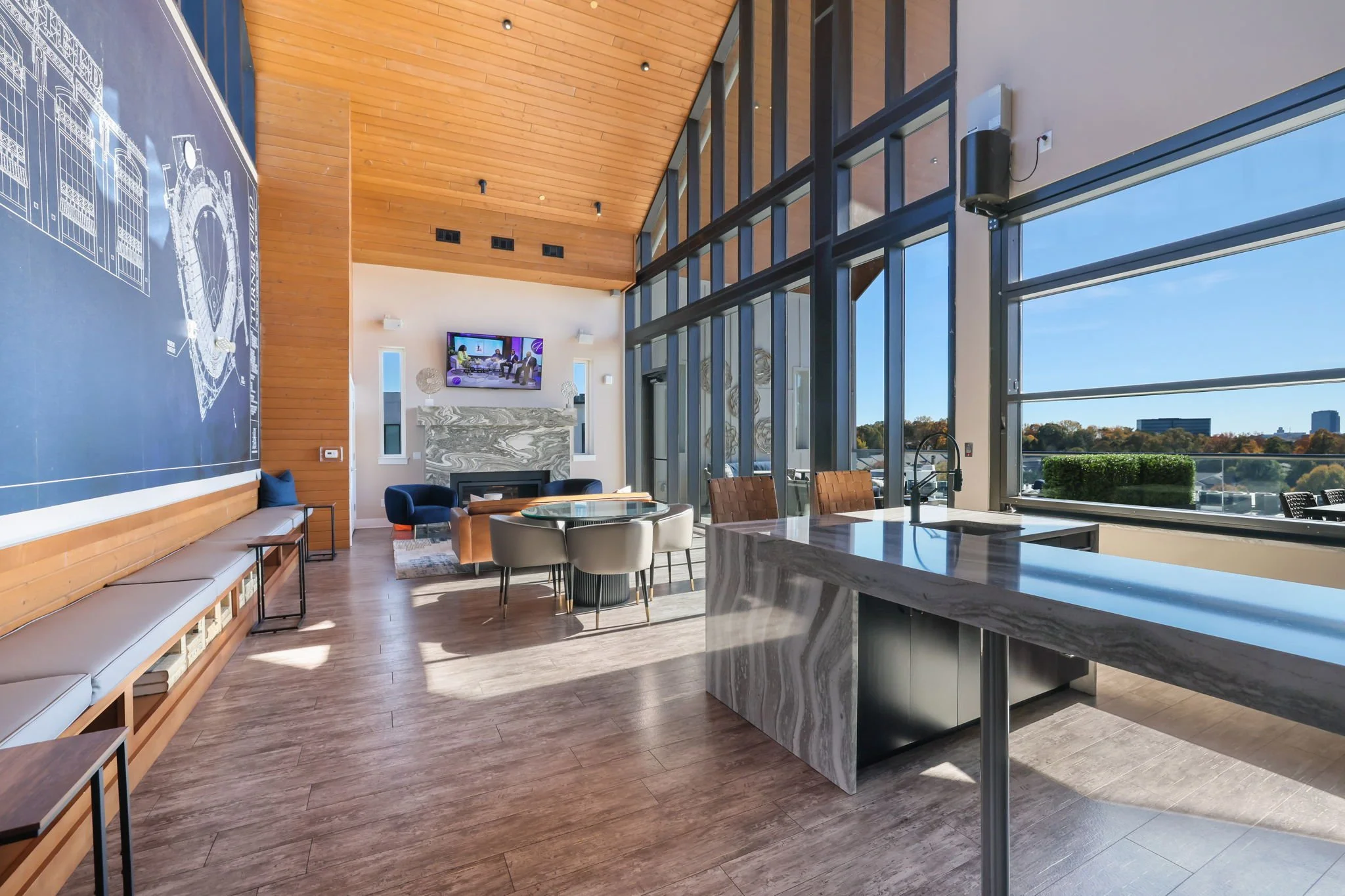 Sky Lounge available to guests near the battery ATL