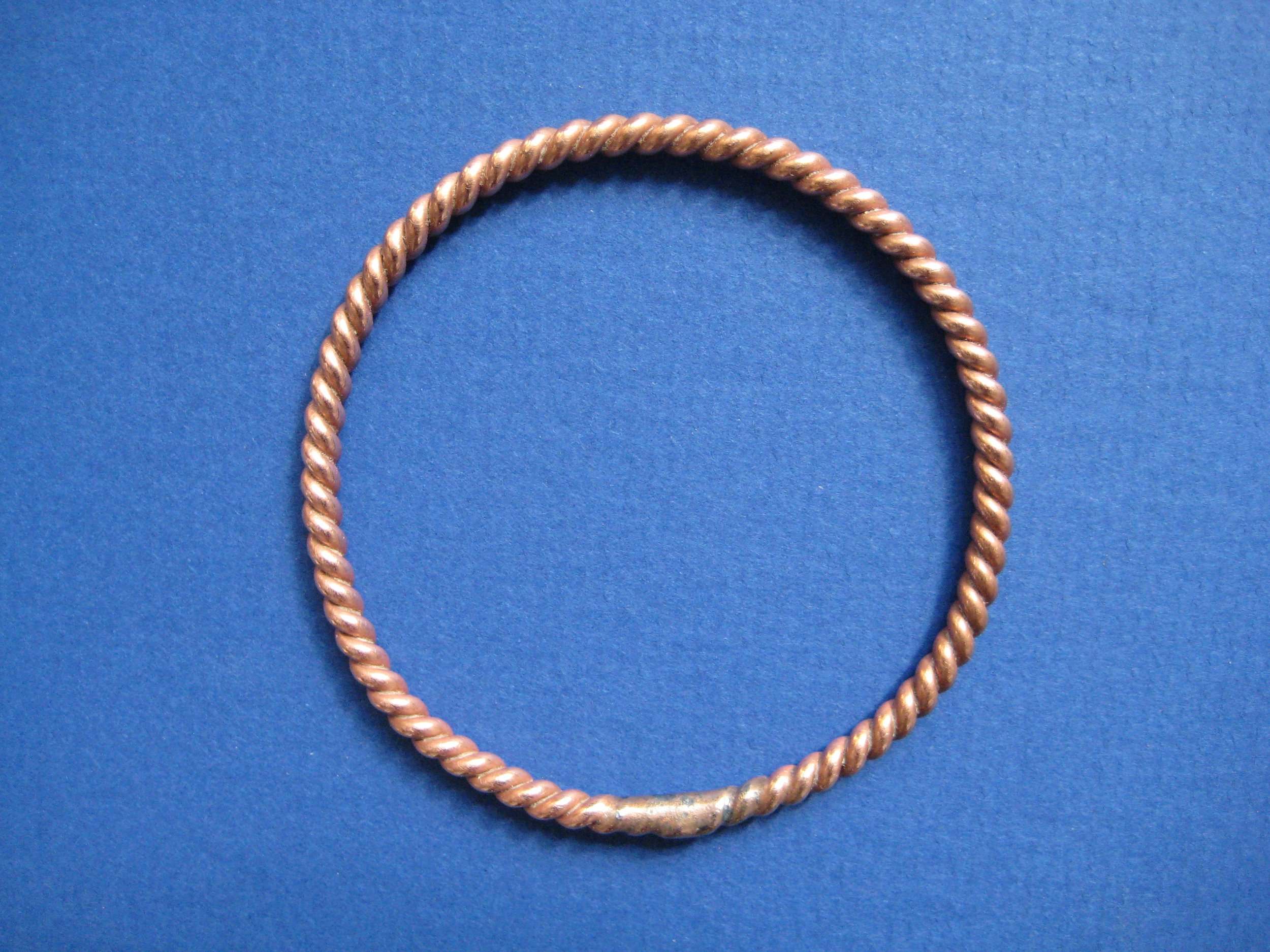 432 Hz | New Earth Cubit Tensor Ring | Single Twist 12 Ga. Bracelet (Size S)