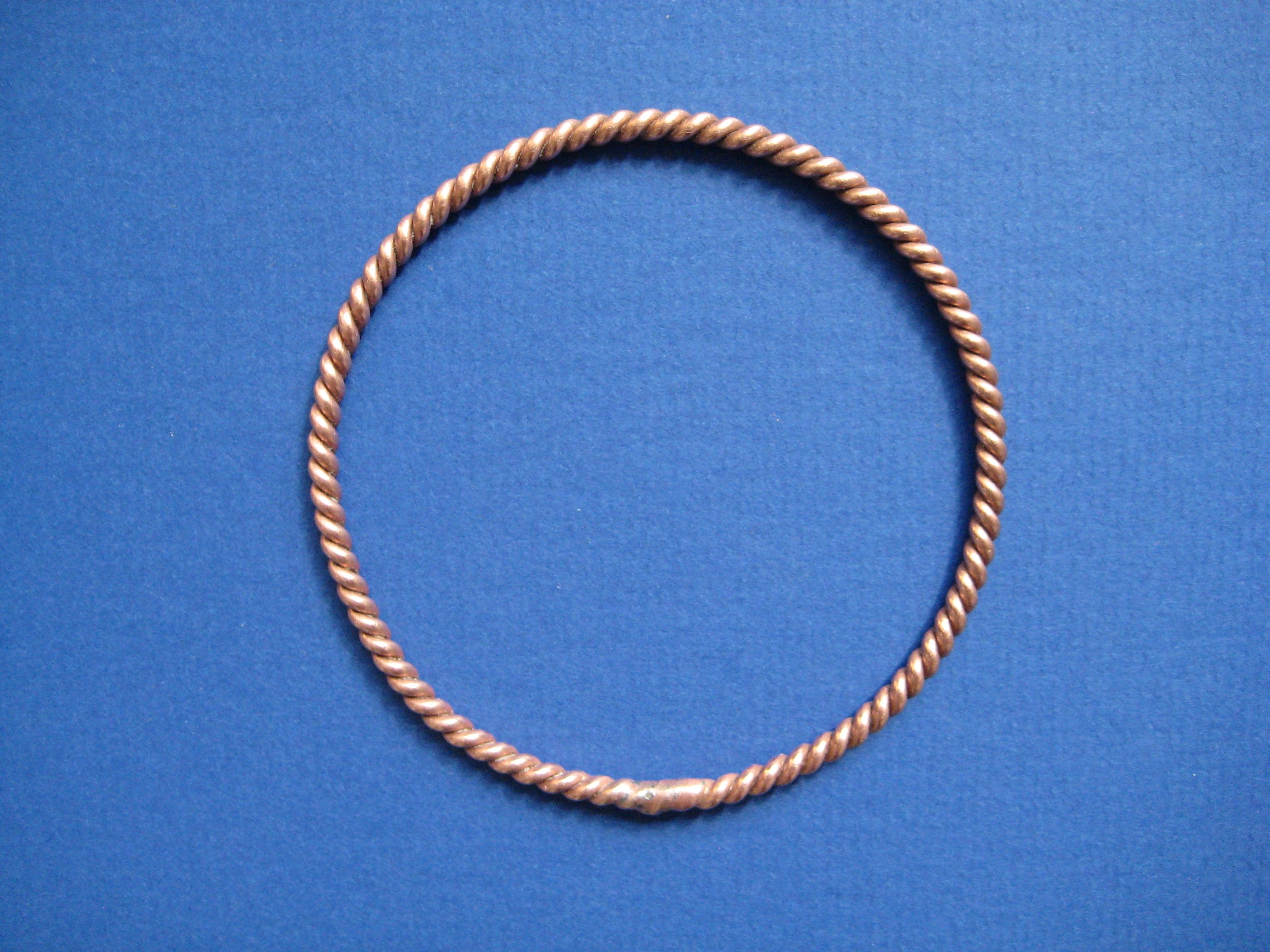 333 MHz | 1/2 Earth Resonance Cubit Tensor Ring | Single Twist 12 Ga. Bracelet (Size L)