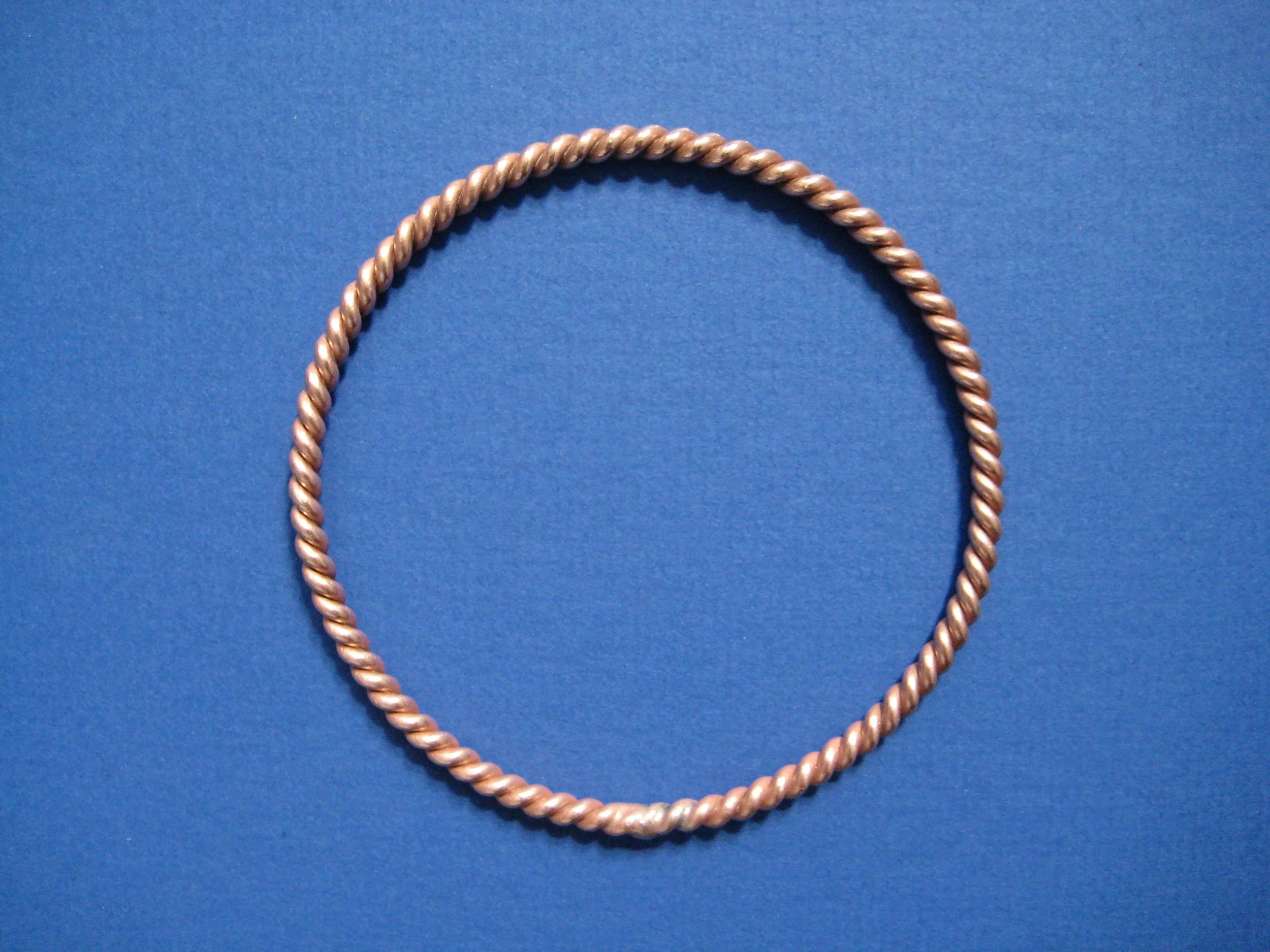 177 MHz | Lost Cubit Tensor Ring (Single Ring, 1/2 Size)