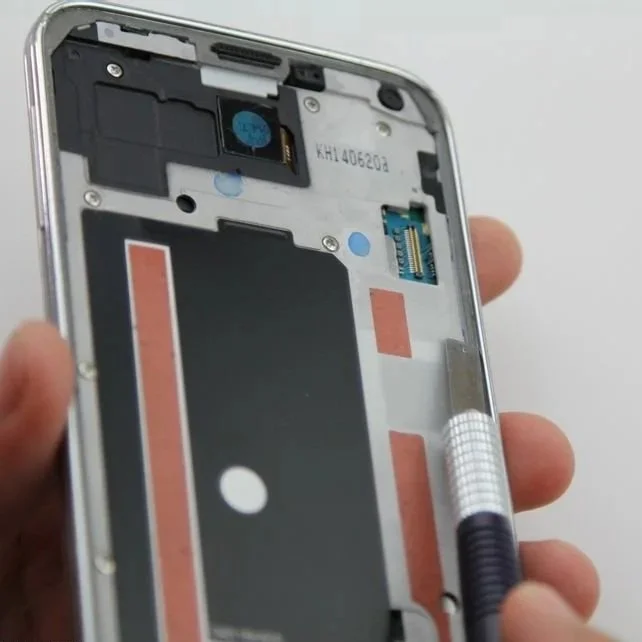 How-To-Replace-Galaxy-S5-Screen-11.jpg