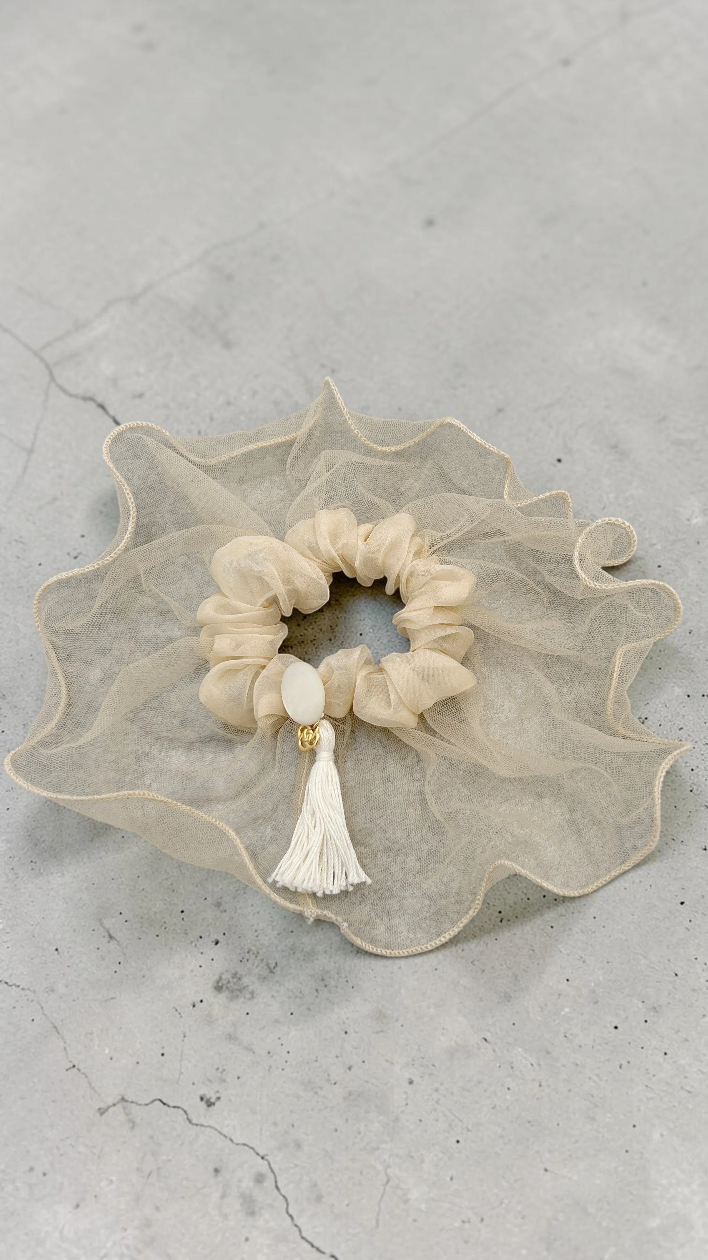 Nabi Scrunchie