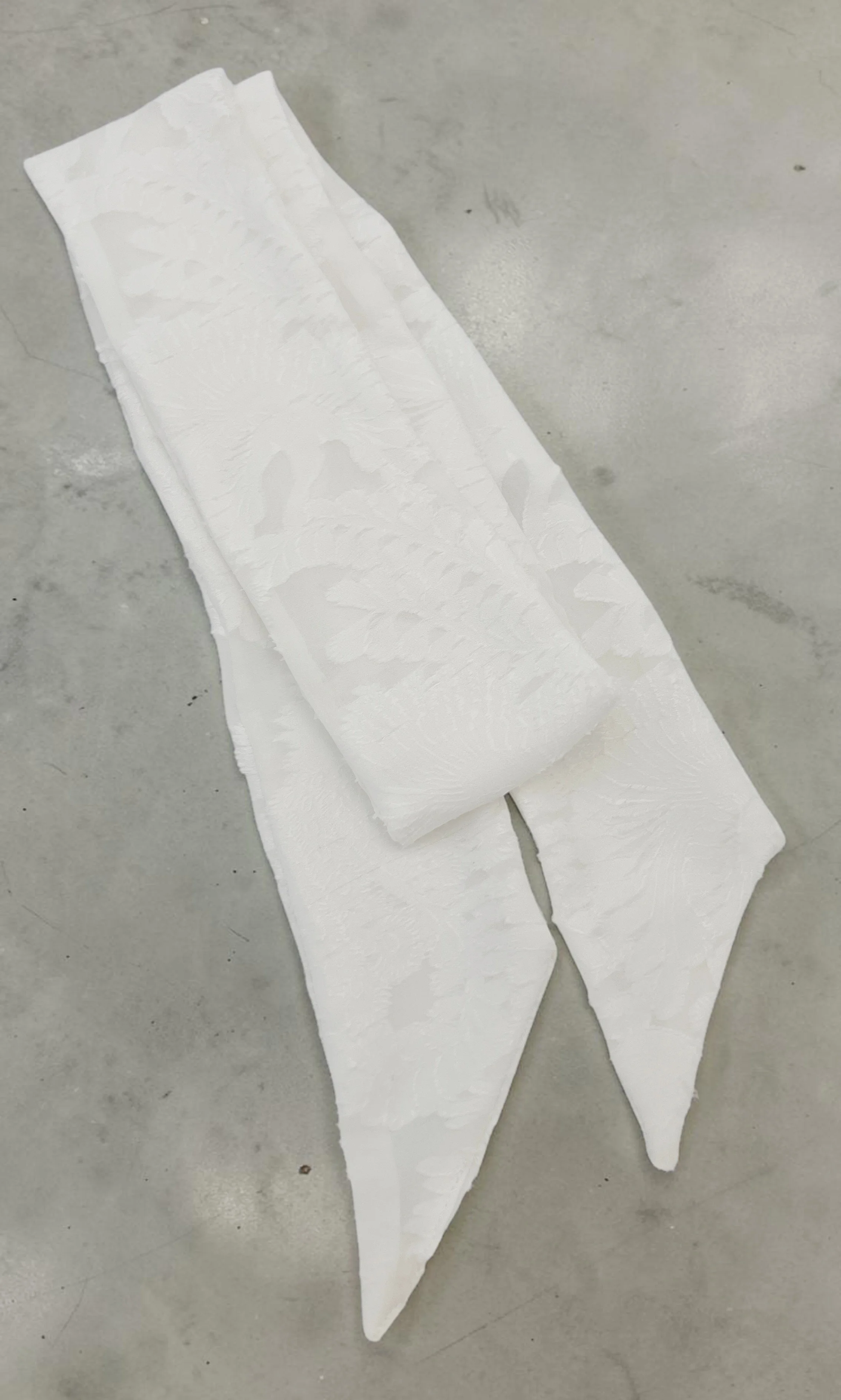 Sunyeon Scarf Tie