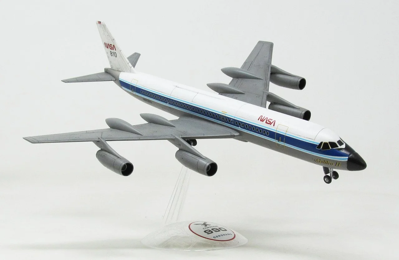 1:135 Convair 990 Coronado Jet Airliner with Swivel Stand