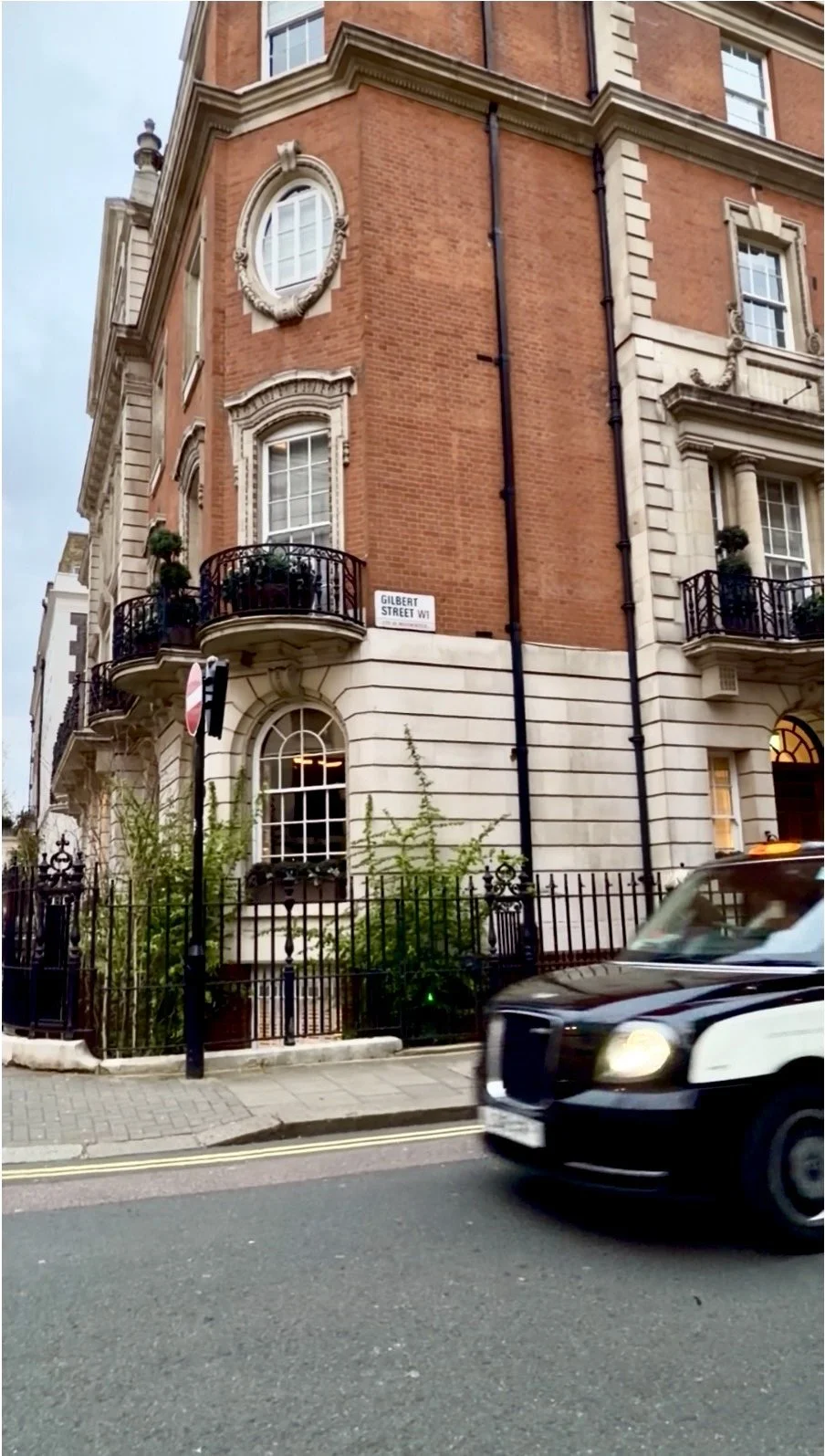 Guaranteed Rent vs Traditional Letting: The True Cost Comparison for London Landlords in 2026