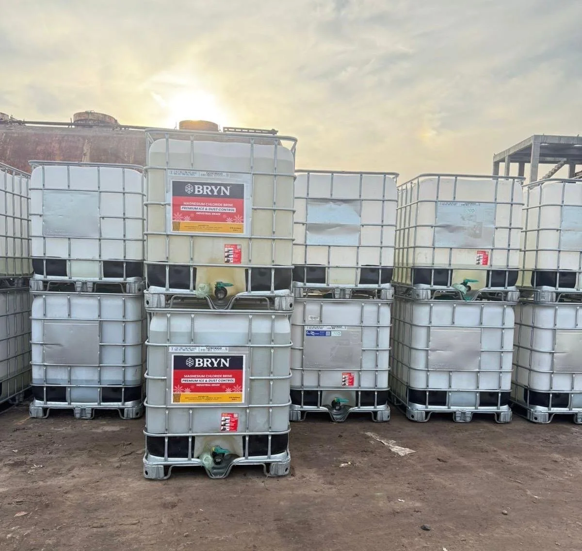 MgCl IBC tanks stacked.JPG