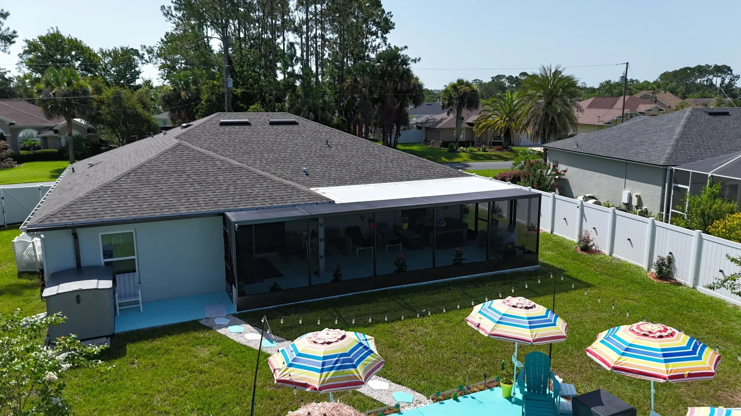 How a Full Length Screened Lanai Transforms a Florida Backyard