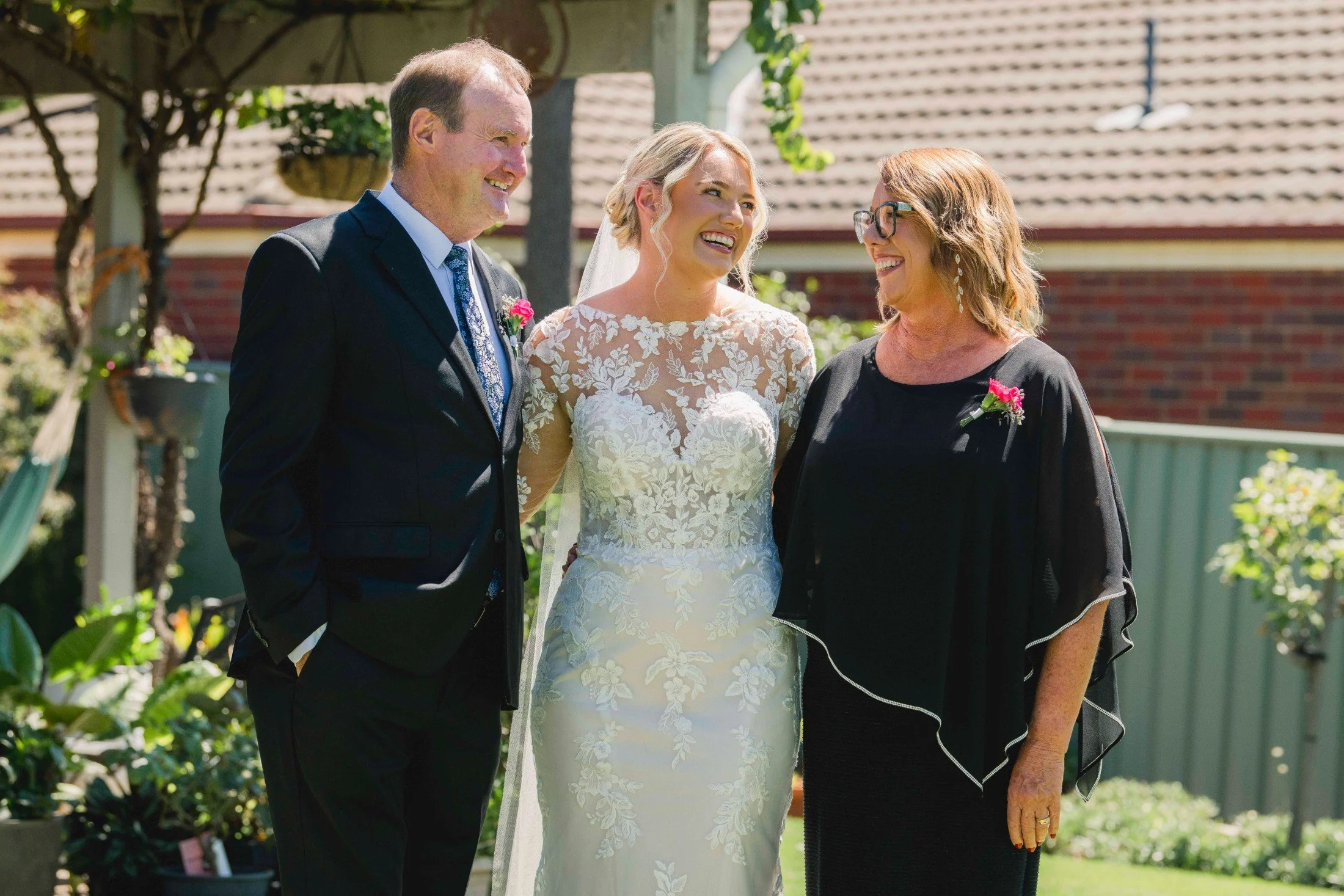 Hannah + Nathan Wedding Chloe Jones Photography-11.jpeg