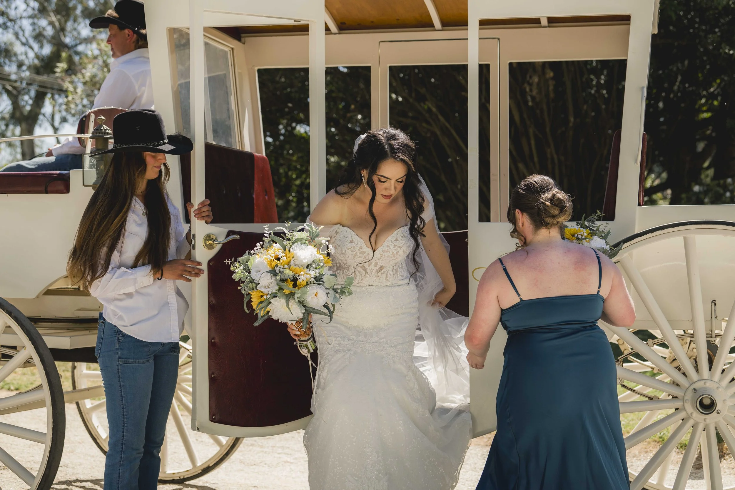Janet-Lachie-Moama-Wedding-Chloe-Jones-Photography35.jpg
