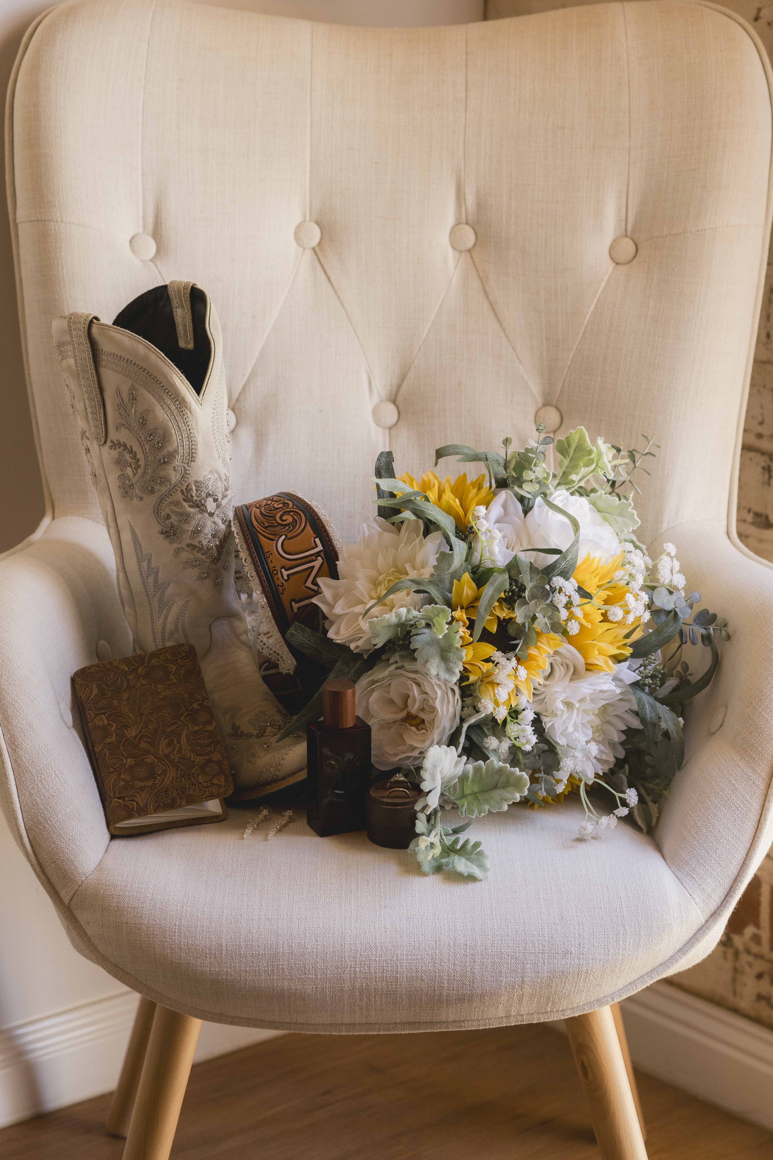 Janet-Lachie-Moama-Wedding-Chloe-Jones-Photography4.jpg