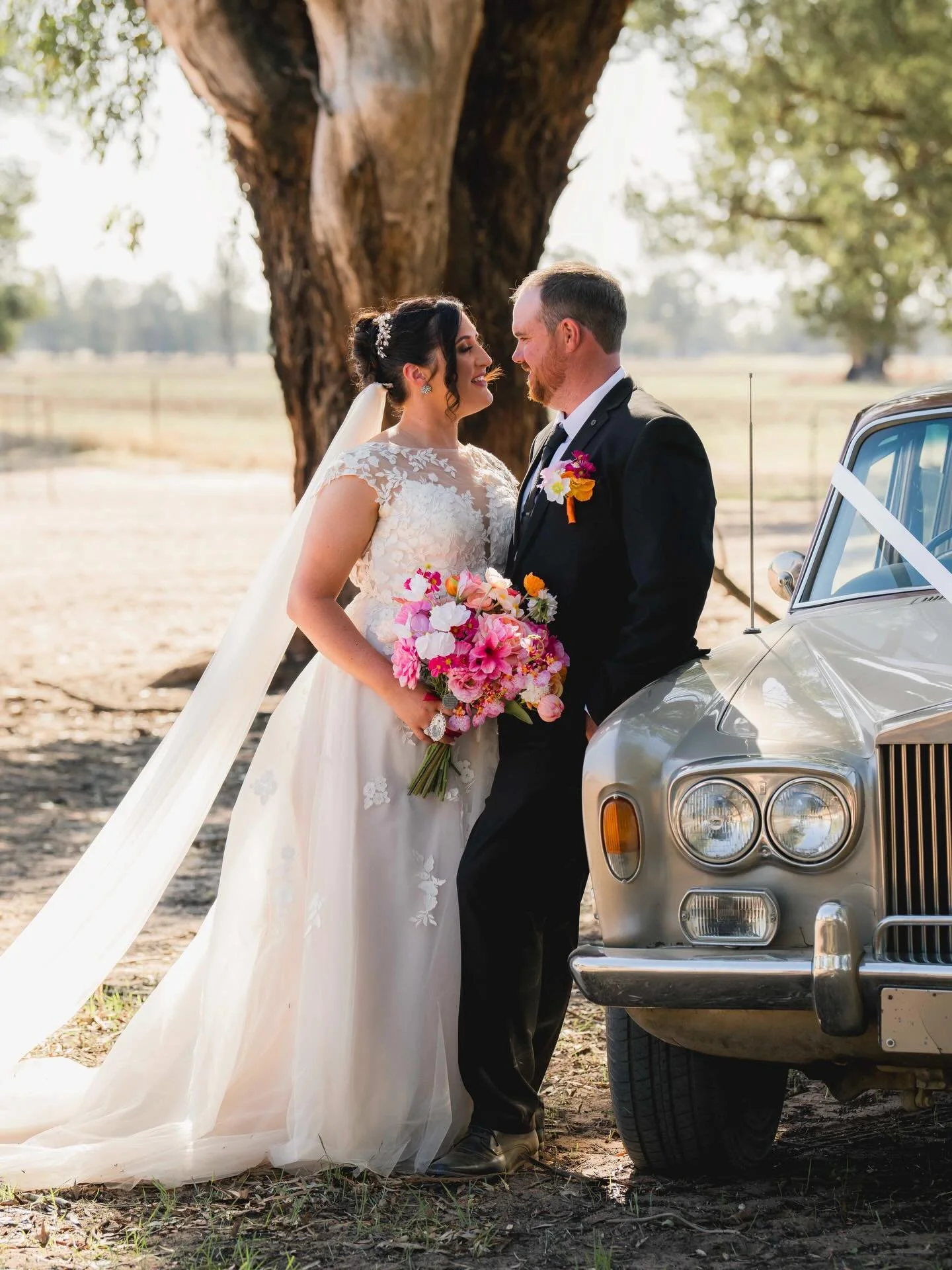 Mr and Mrs Minter

Vendors ⤵️
Ceremony - Private Property
Reception - @clubmulwala 
Music - @liamdalbymusic 
Hair - @blendstudiohairandbeauty 
Video - @aboveandbeyond.weddings 
Dress - @fairytalesbridalboutique