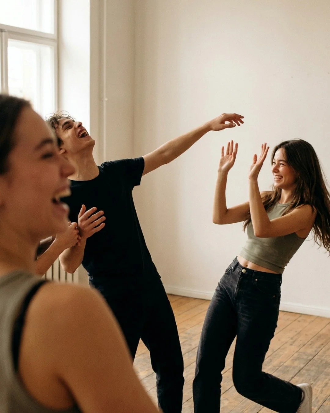Youth Stage, On-screen Acting &amp; Audition Technique opens for Term 4.

Eight Tuesday afternoons at The Byron Theatre building the technique a young actor needs on a stage and in front of a camera: a voice that carries, an eyeline that holds, a bod
