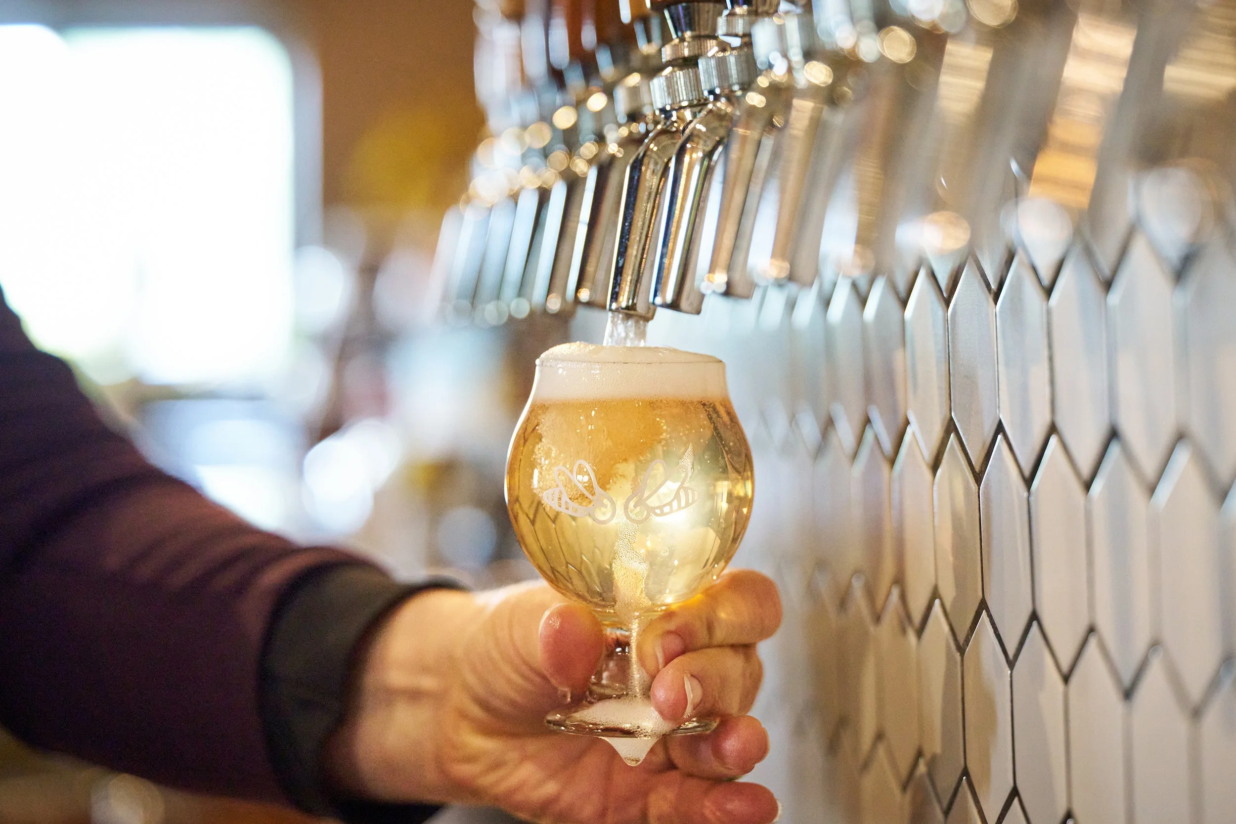 05_26_HiveTaproom_MeadFlightNPour_7.jpg