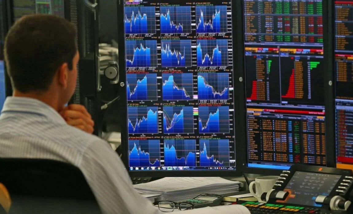 Why Hedge Funds Aren’t Supposed to Beat the Market