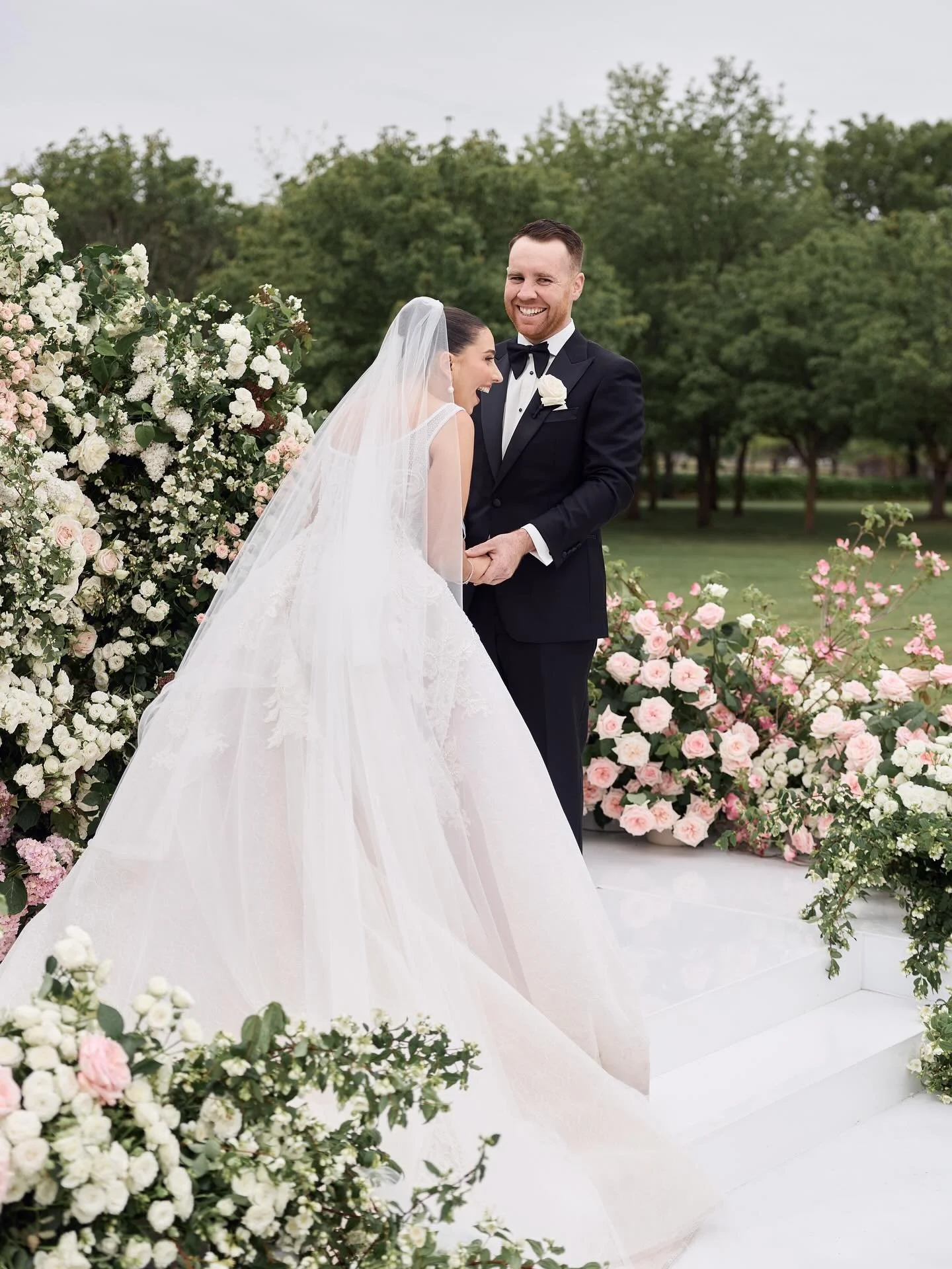 Isabella + Mitch ✨

A gorgeous, dreamy day at @rosemont_homestead_ and despite the wild weather, their incredible team (led by the one and only Laura from @weddingsofdesire ) worked pure magic to bring their vision to life.

Thank you, Bella and Mitc