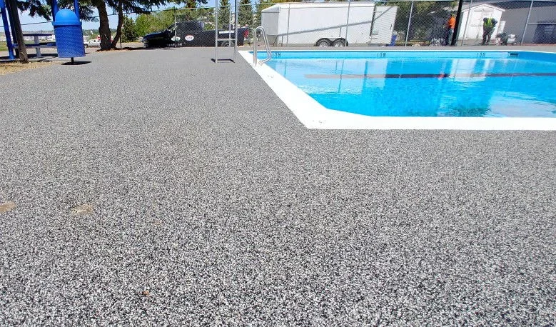 pool-deck-rubber-surface.webp