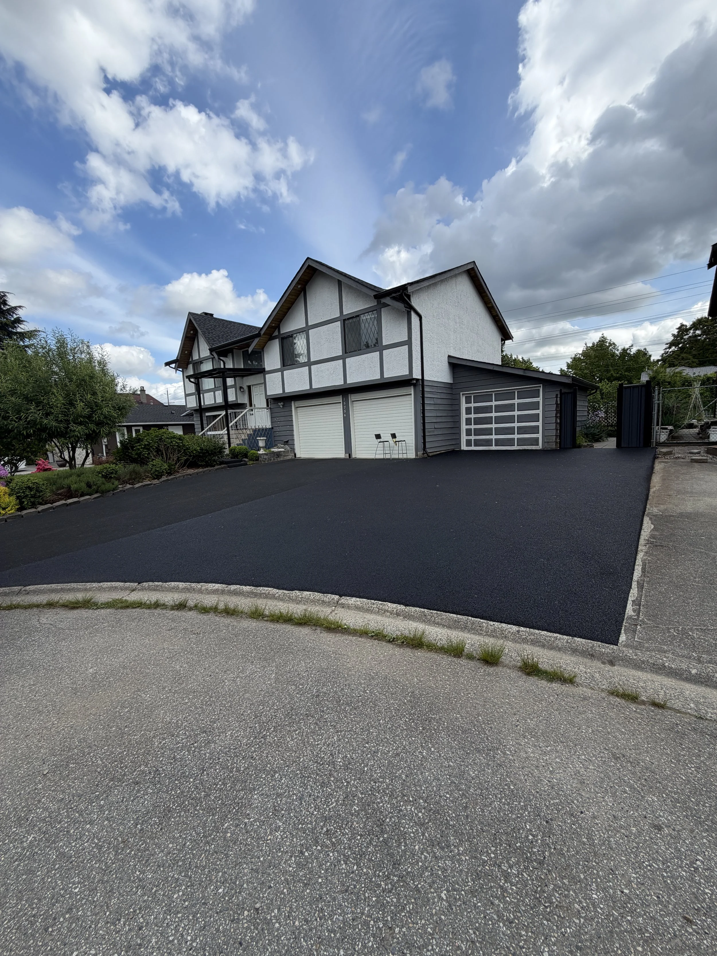 Driveway after resurfacing — Project 01