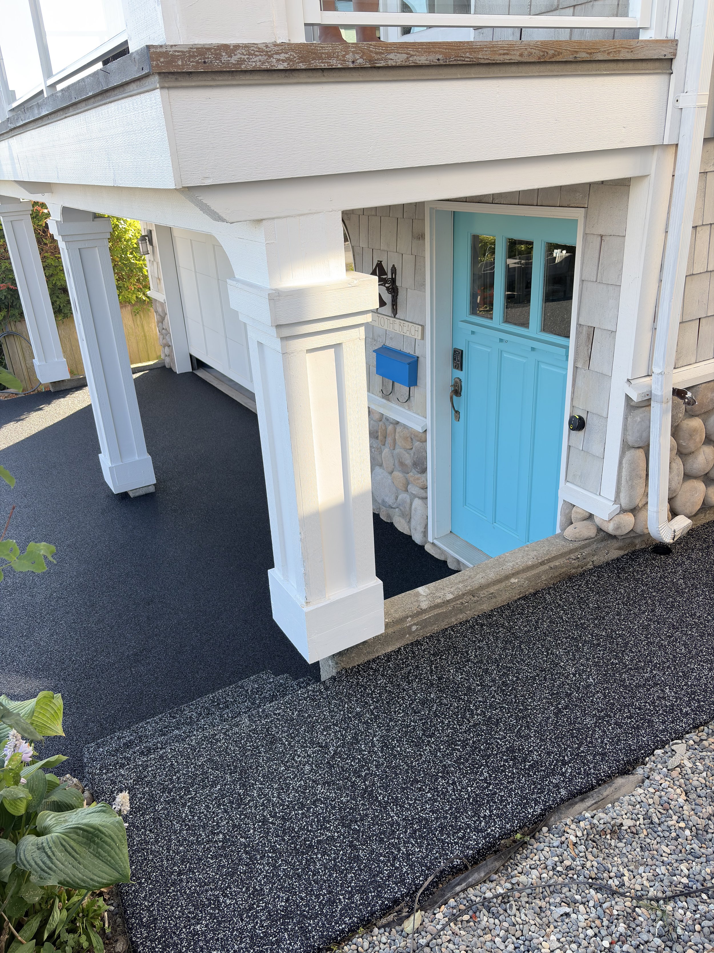 Walkway after professional rubber resurfacing — View 01