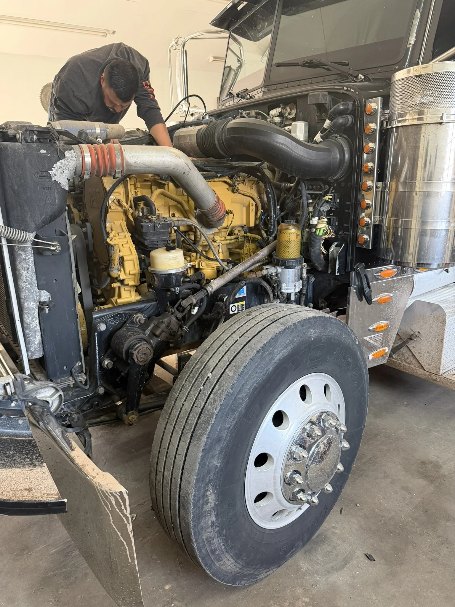 Heavy Duty Truck Diagnostic Hook Up