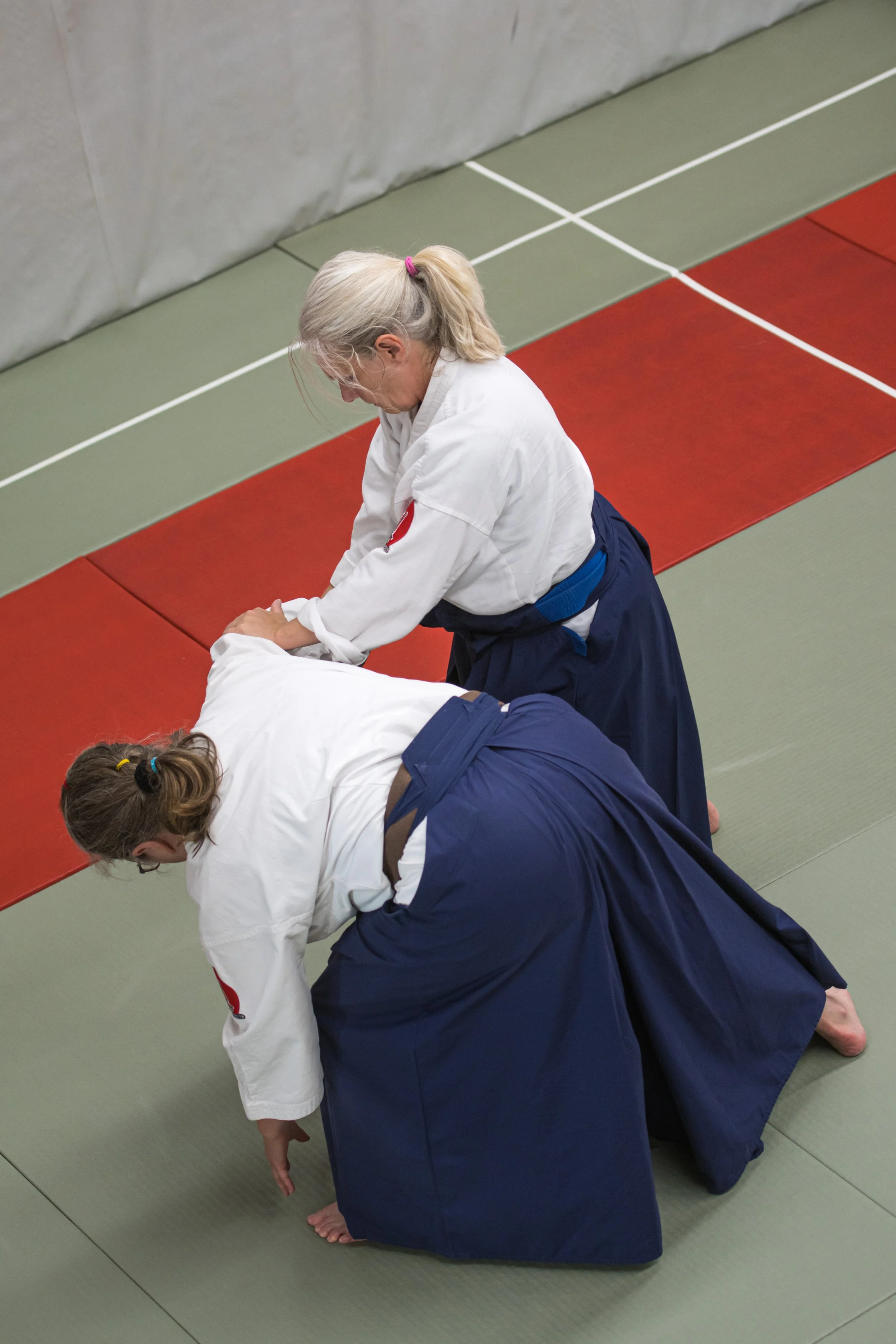Secrets from Martial Arts to Fall and Get Up Again with a Smile!