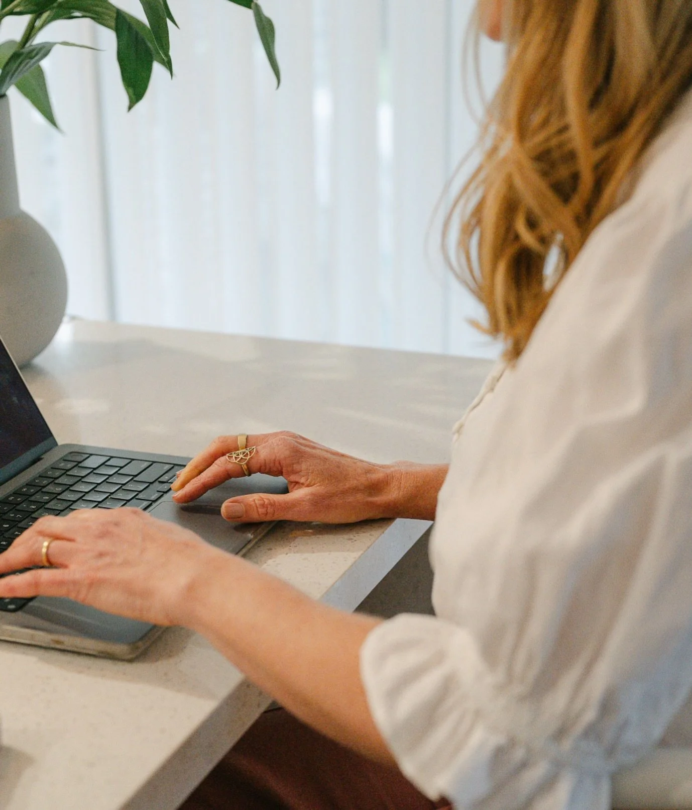 Online bookings available ~ perfect for making sure appointments are sorted during the festive season and into the new year. 

We love the flexibility online bookings allow, whether it&rsquo;s the first thing ticked off our list of things to do in th