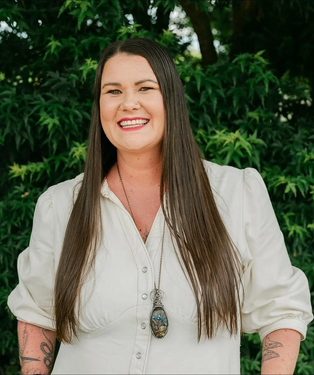 Meet Rowena ~ our Art Therapist and Transpersonal Counsellor. 

Rowena provides clients an inviting space to process emotions in a non-invasive and creative way, with an approach that is evidence-based with trauma-informed therapies. 

This process i