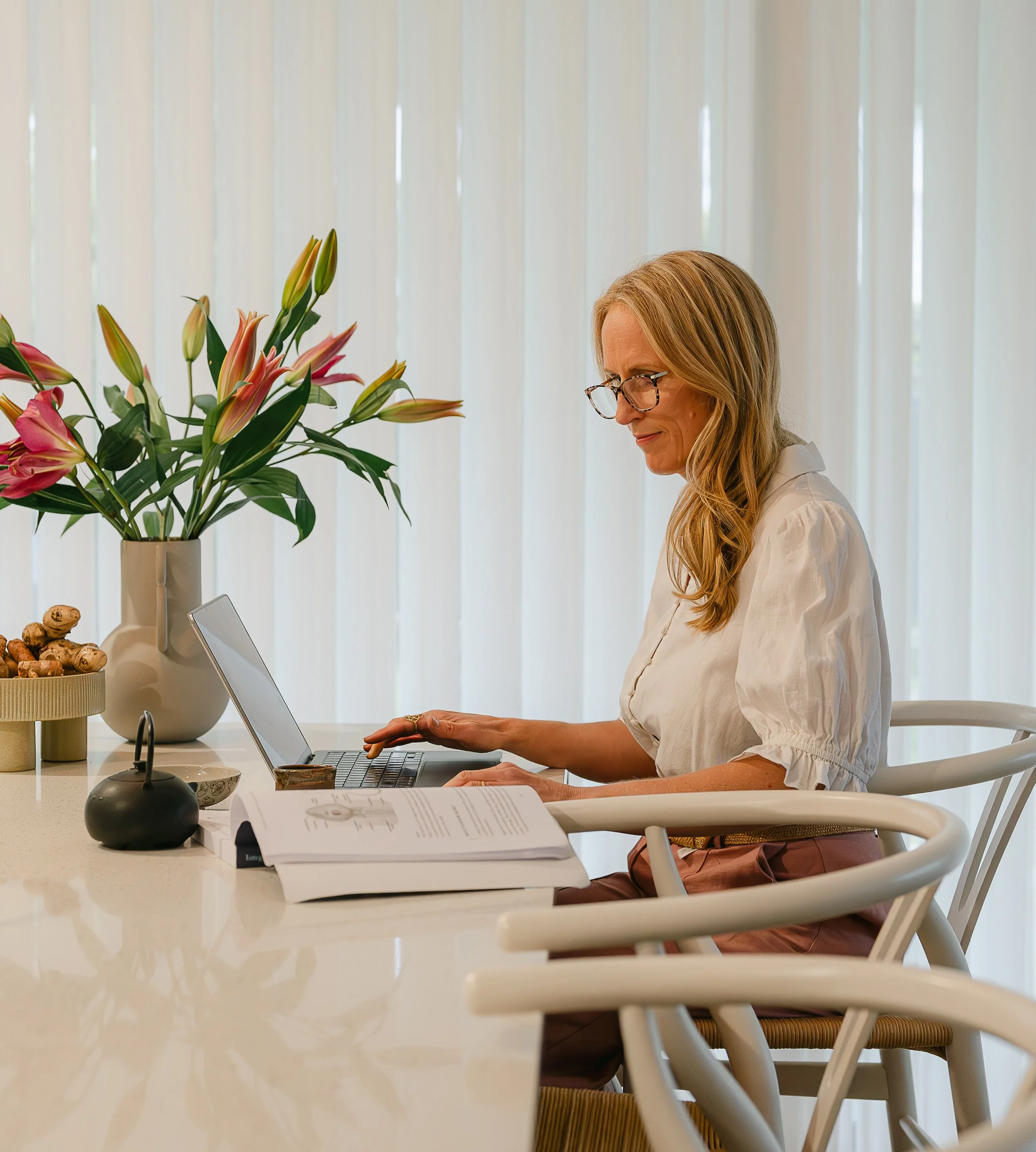 Online bookings are a great way to tick your wellness appointments off the to-do list. 

Get it done before you head off on your morning jog, while you sip that afternoon matcha or as you relax with your favourite tv series. 
 
Booking your appointme