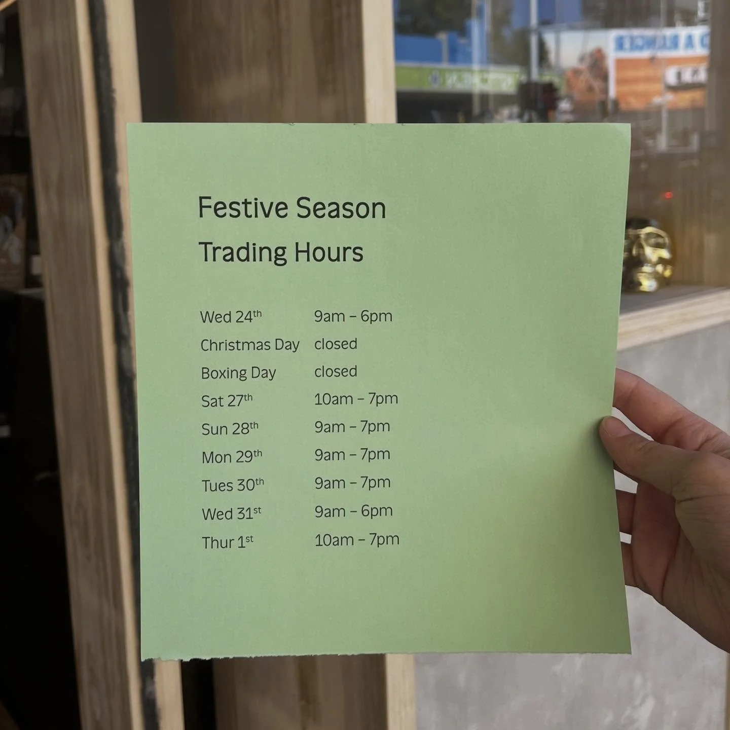 Christmas trading hours! 🎄