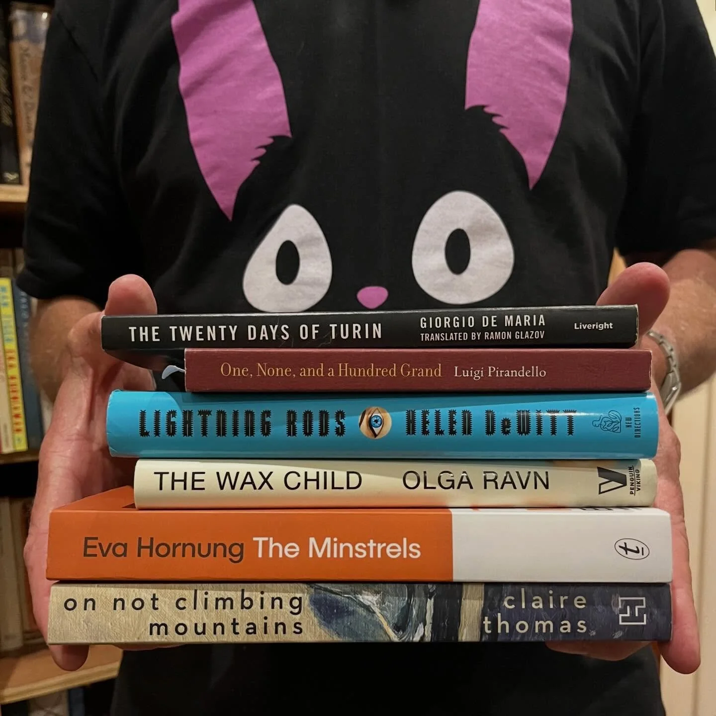 🪱 What We&rsquo;re Reading 🪱 

Alan&rsquo;s got a stack of recommendations for everyone. 

🪱 The Twenty Days of Turin - Giorgio de Maria, translated by Ramon Glazov, @liverightbooks 

🪱 One, None and A Hundred Grand - Luigi Pirandello, translated