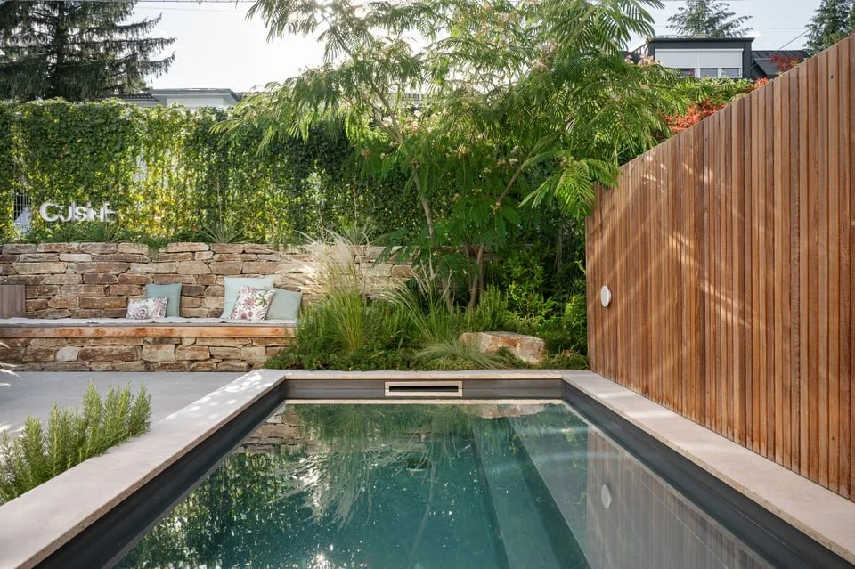 Kalkstein Kanfanar im Aussenbereich.