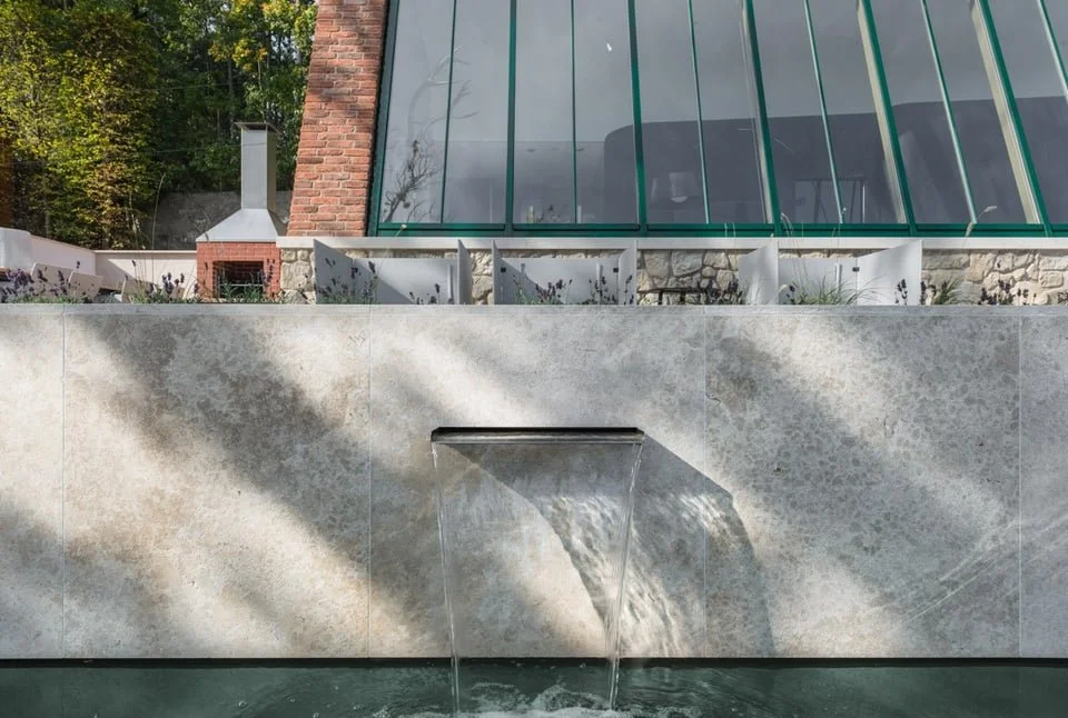 Wandverblender, Mauersteine und Fassadenbekleidung aus Kanfanar.