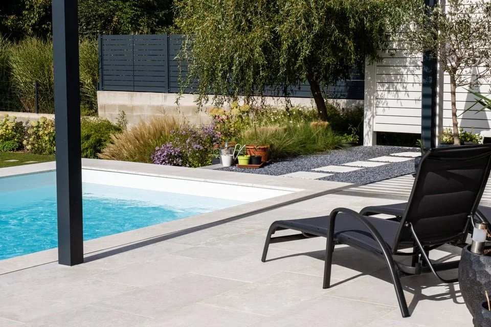 Kalkstein Kanfanar im Aussenbereich.