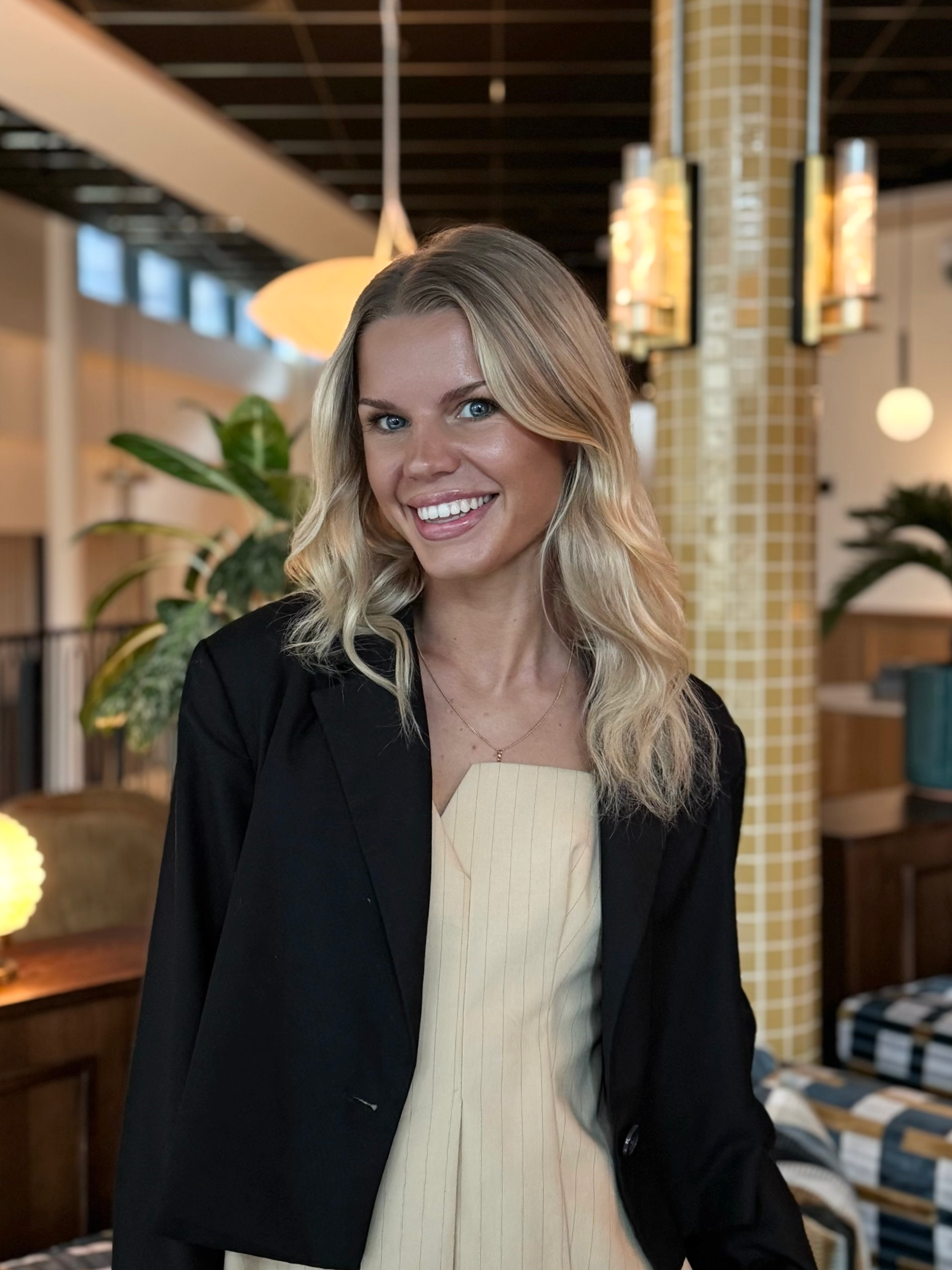 Cornelia Hedeberg jobbar för FiLLiT. Cornelia jobbar med lokala butiker i hela Sverige och hjälper dem med en kundklubb.