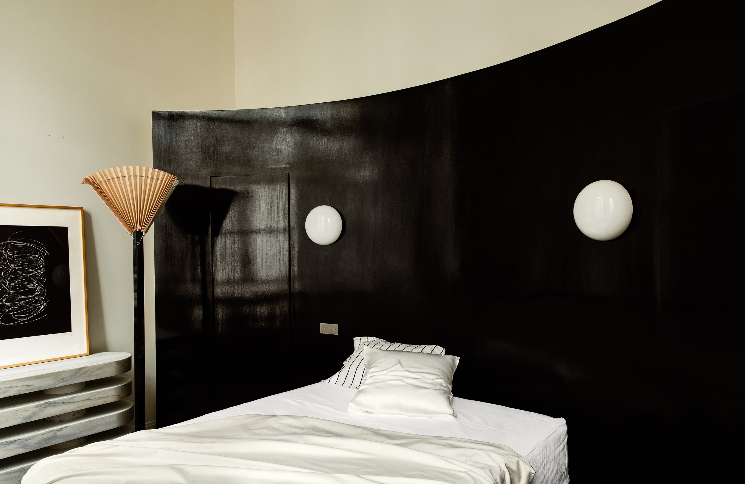 Art direction, art & design curation for a Joris Poggioli’s project — featured in AD Italia — Photography : Alice Mesguich