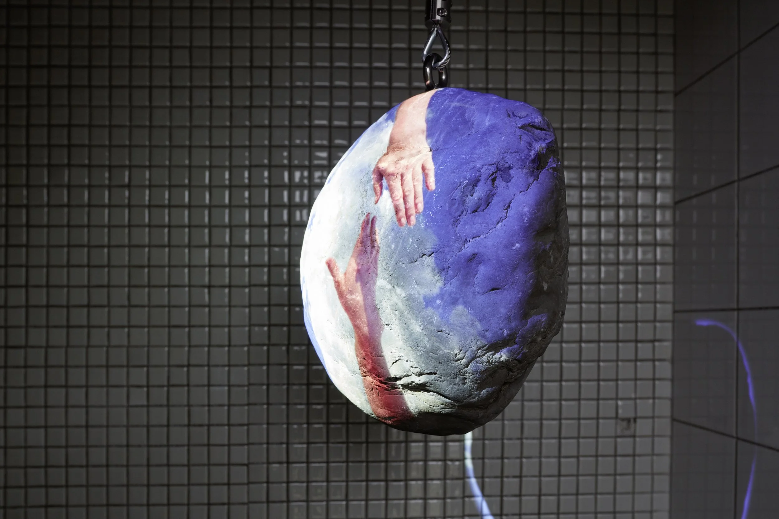 Arte Albina 2017, Pipilotti Rist, «Berg Elle», 2017, Videoinstallation, Courtesy die Künstlerin und Hauser & Wirth, Bild © Ralph Feiner
