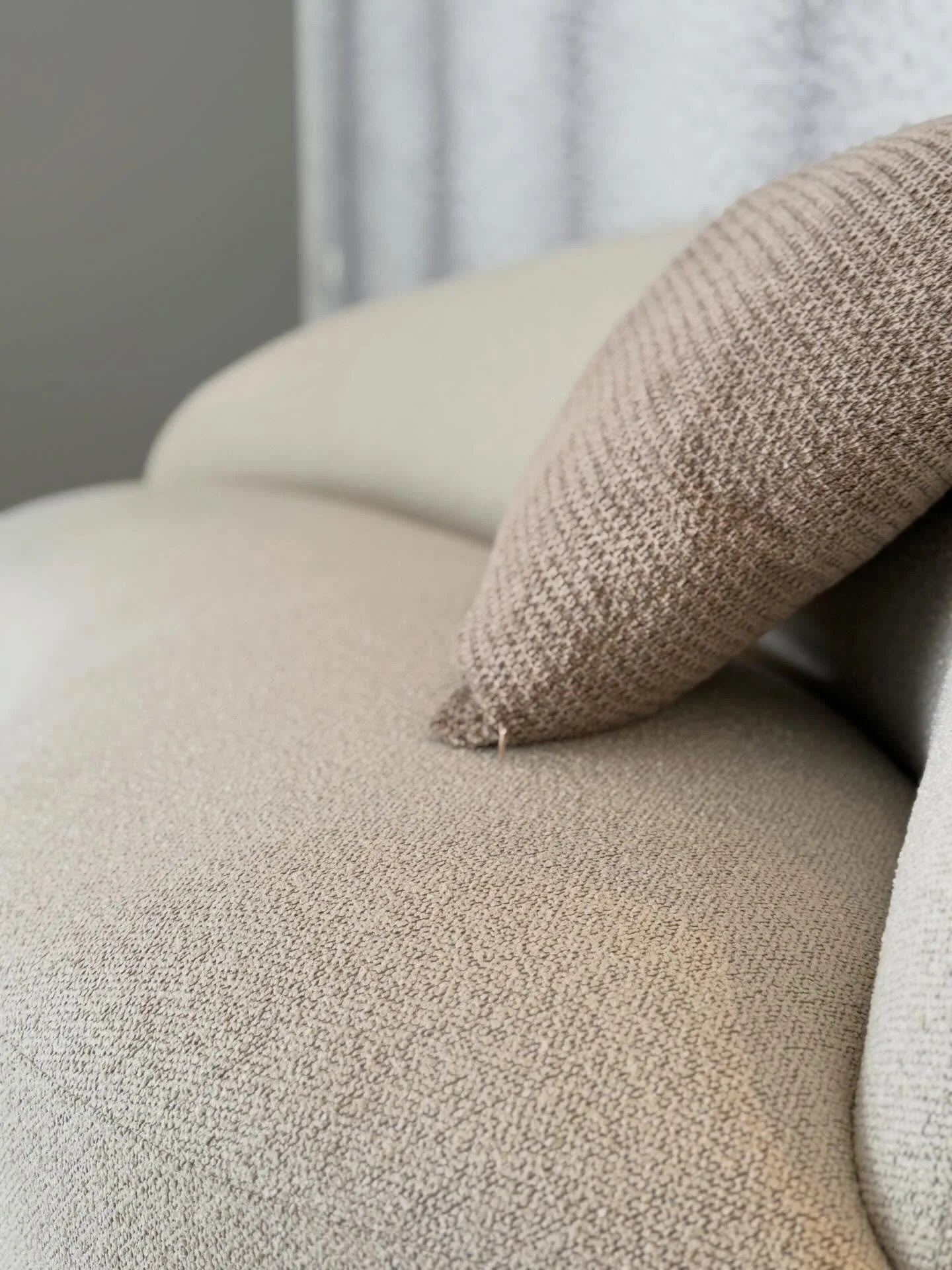 Sneak peek&hellip;
Noosh Nails is almost ready ✨🤎

#nooshnails #nailsalon #nailtech #nailartist #luxurynails #cleanaesthetic #nailinspo #beautysalon #enschede #twente