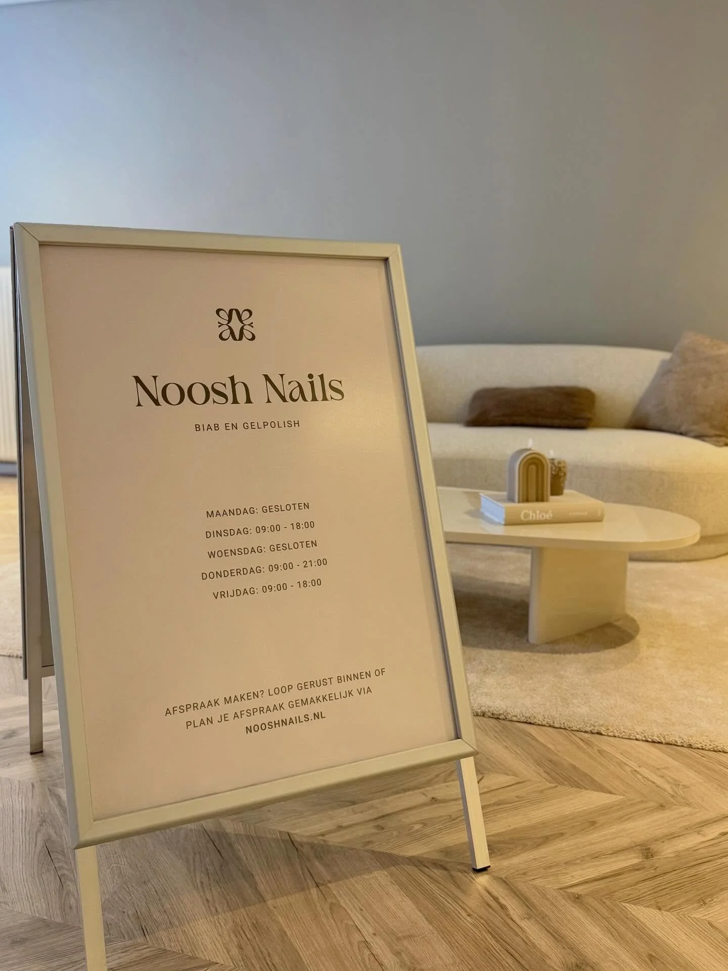 Nieuwe aanwinst ✨

Noosh Nails is nu nog beter herkenbaar vanaf buiten.
Blij met deze toevoeging 🤍