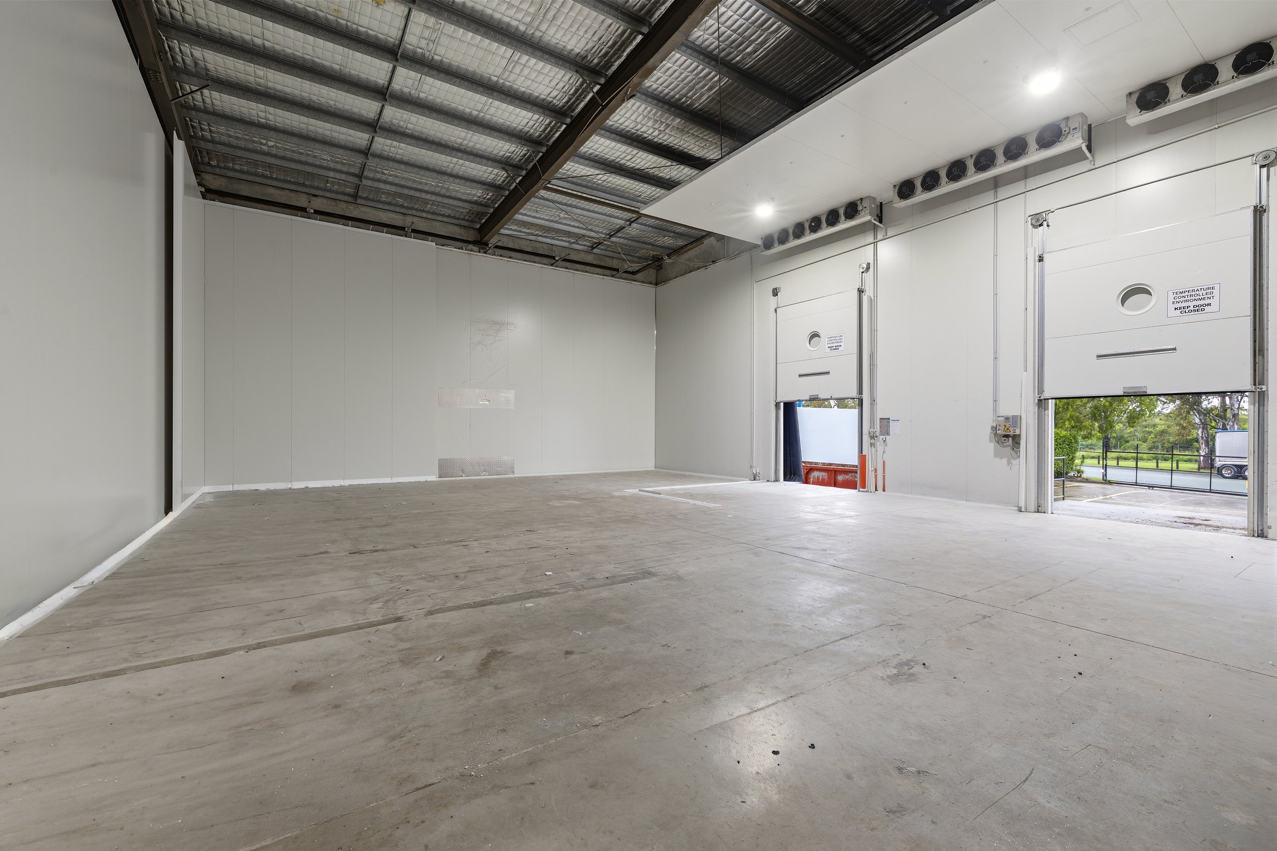 Brisbane City, Cold Room Installed by WYPI Building & Service at The Snack Food before image of whole room facing exterior 