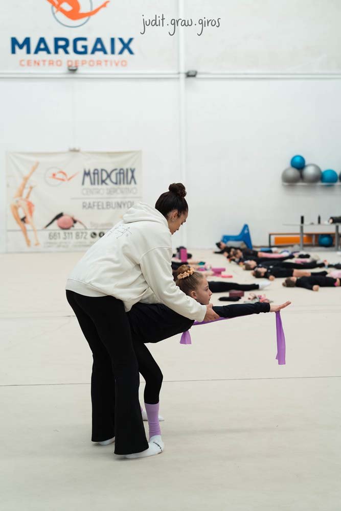 Masterclass de técnica de giros en gimnasia rítmica en Valencia