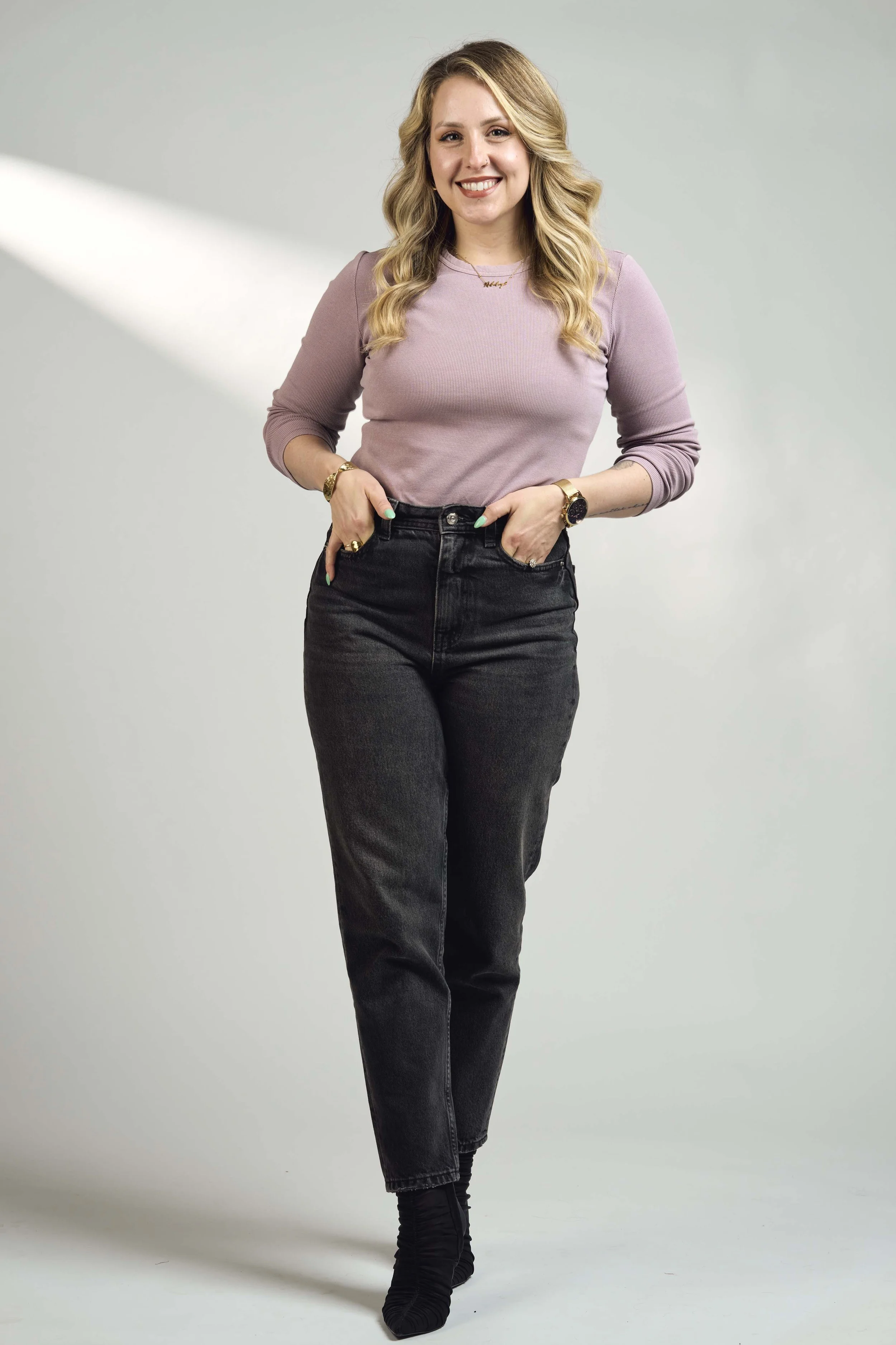 Abby- Headshots - 1410252626.jpg