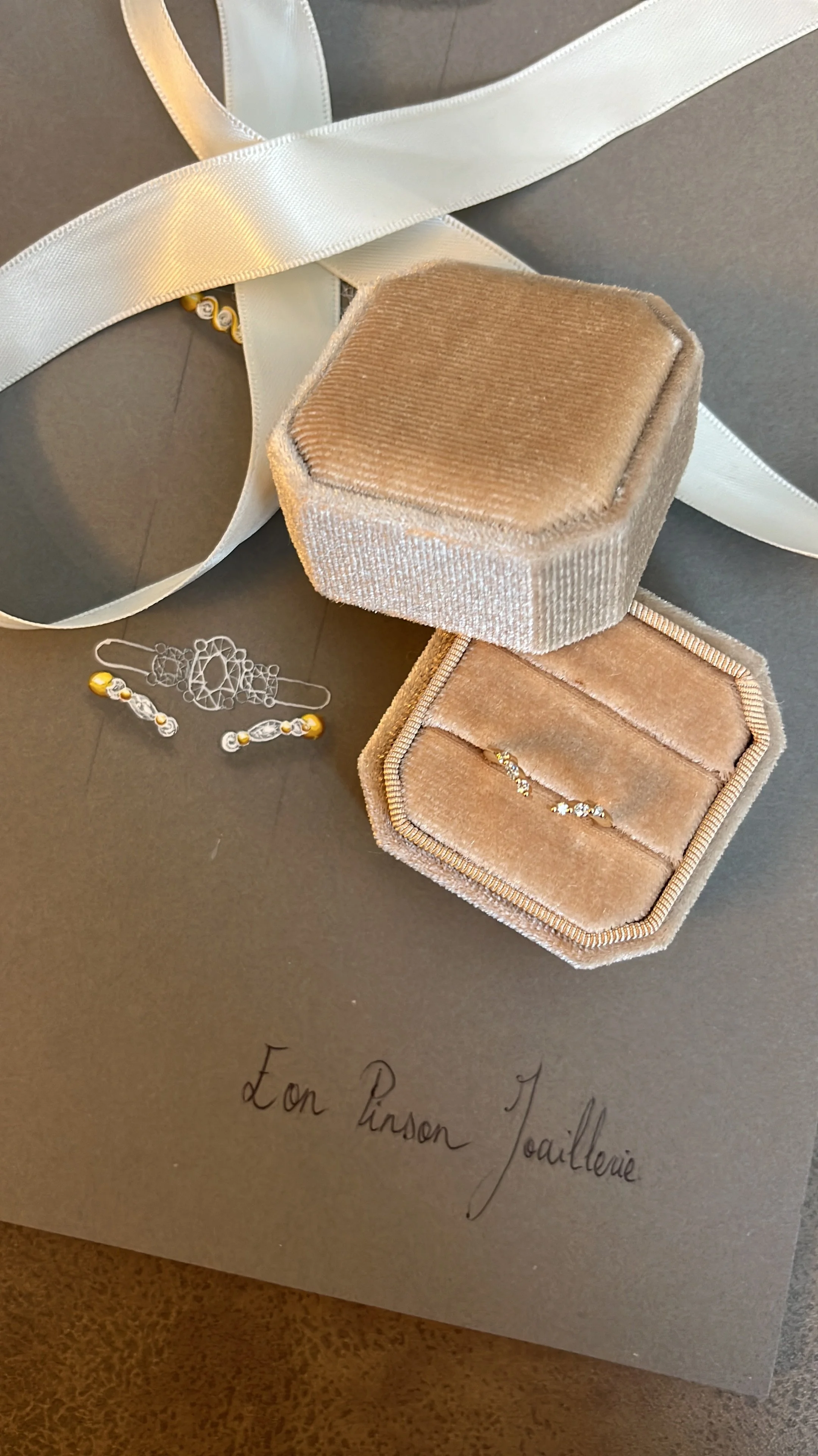 bague alliance sur mesure diamants et or recylcle bague mariage
